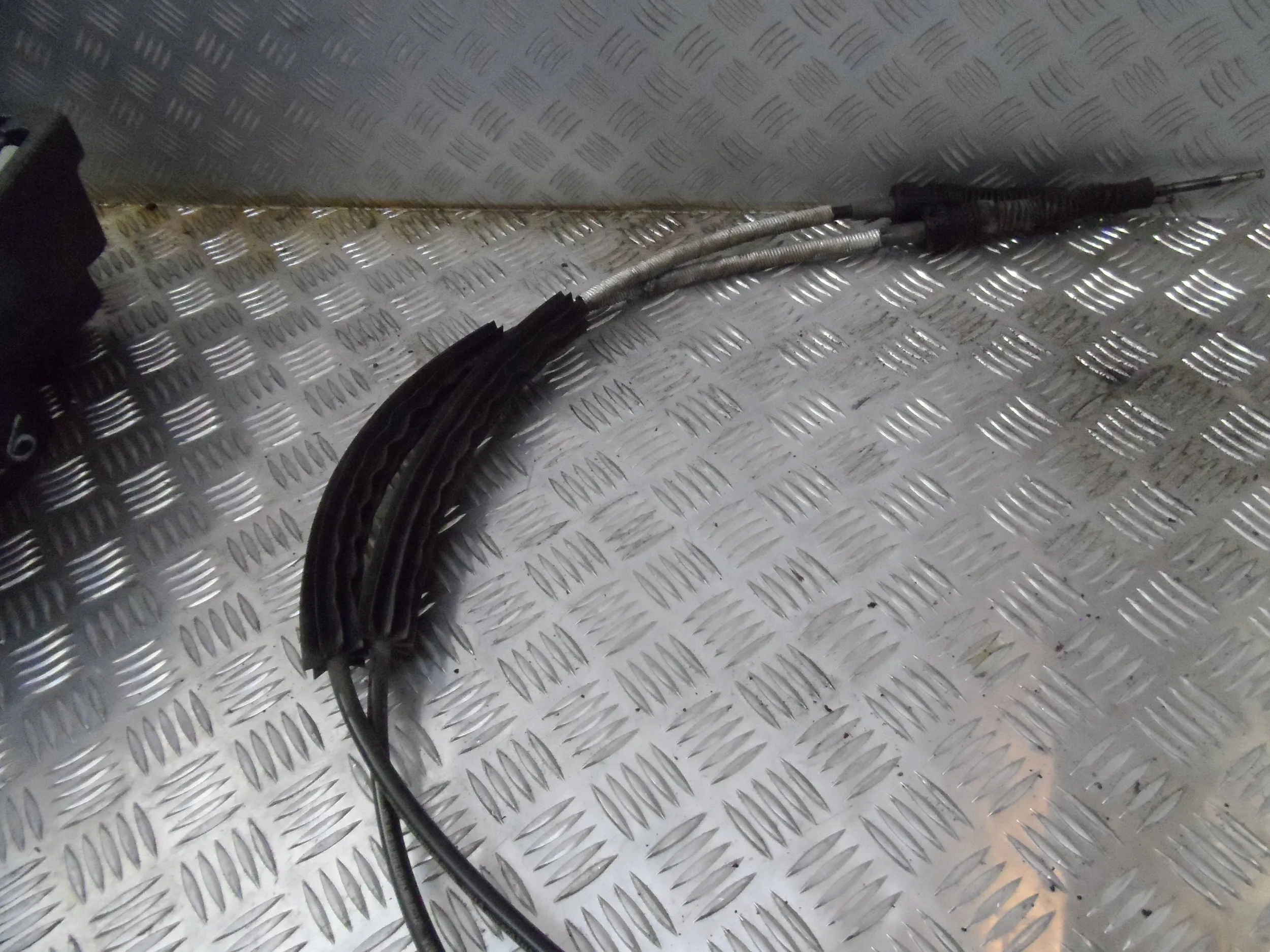 LEWAREK WYBIERAK BIEGÓW MANUAL SEAT IBIZA IV 6J Producent części SEAT OE