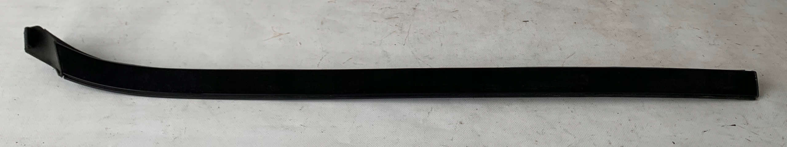 moulding left windows CZOLOWEJ MERCEDES E 207 CABRIO