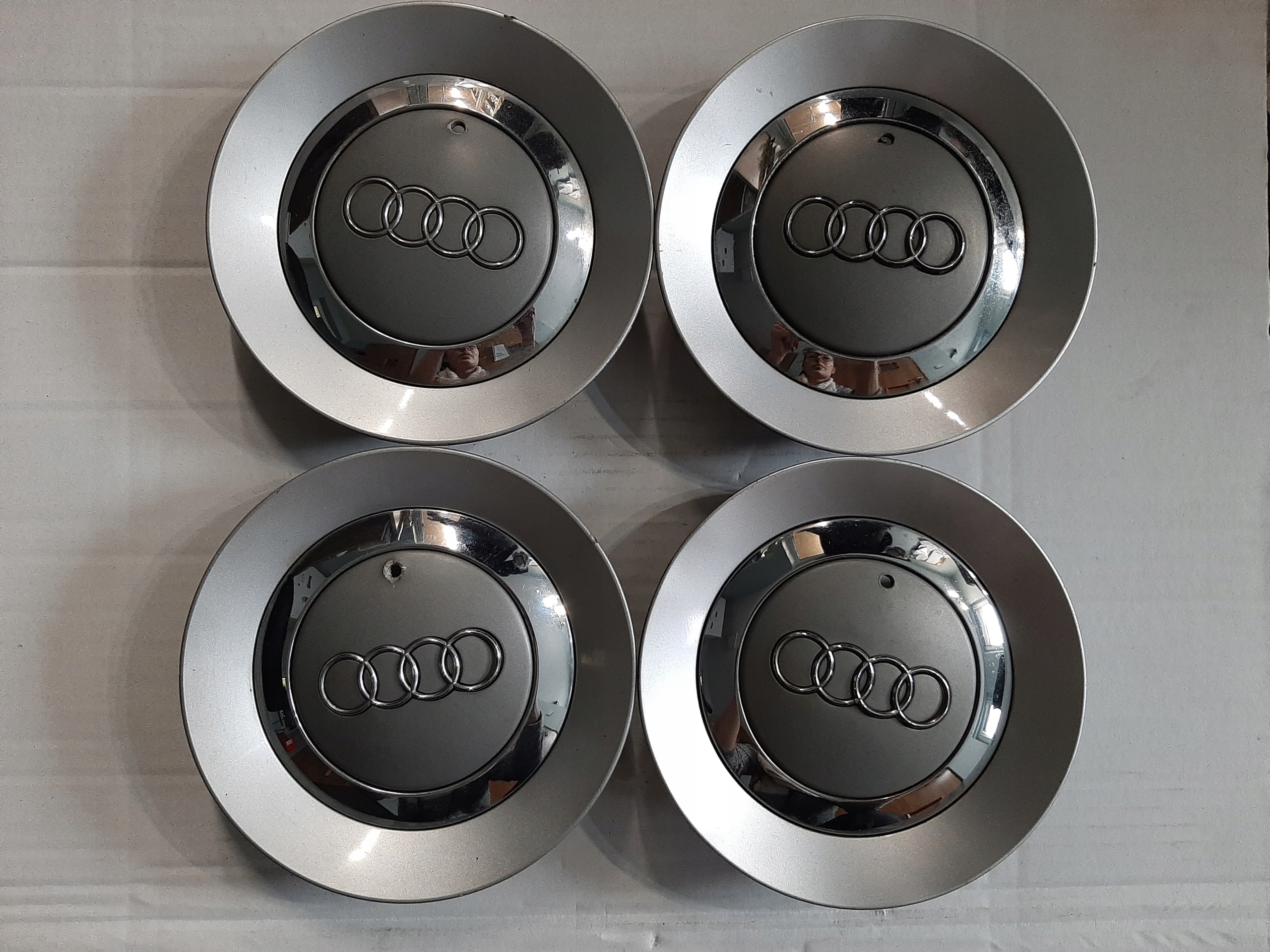 CAPSLE CAPS AND CAPS AUDI 4F0601165