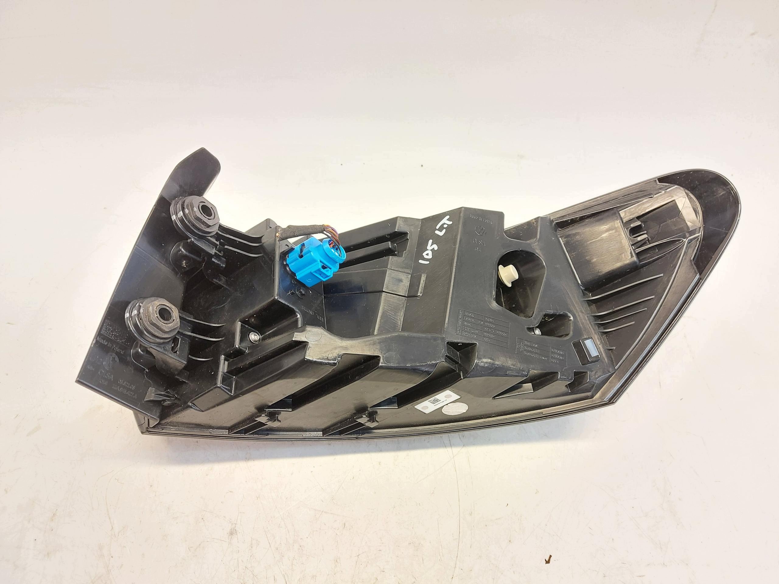 VW ID5 GTX 11E light left rear part HIGH QLED