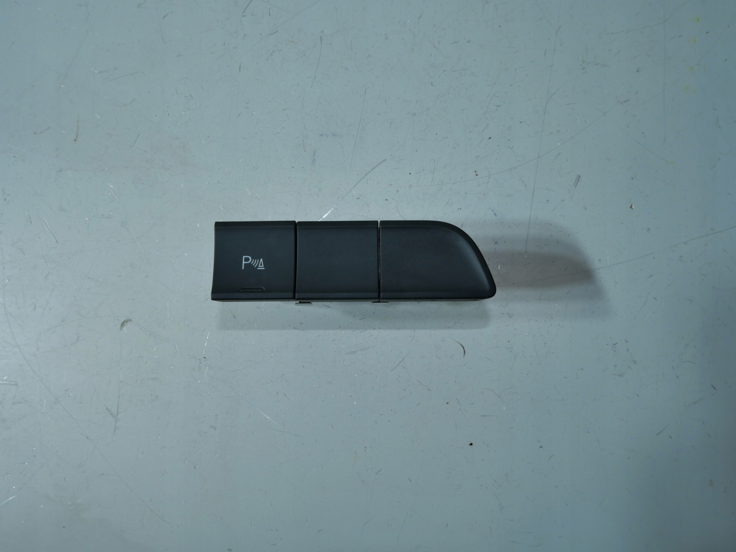 AUDI Q3 8U switch PDC 8U0959674C