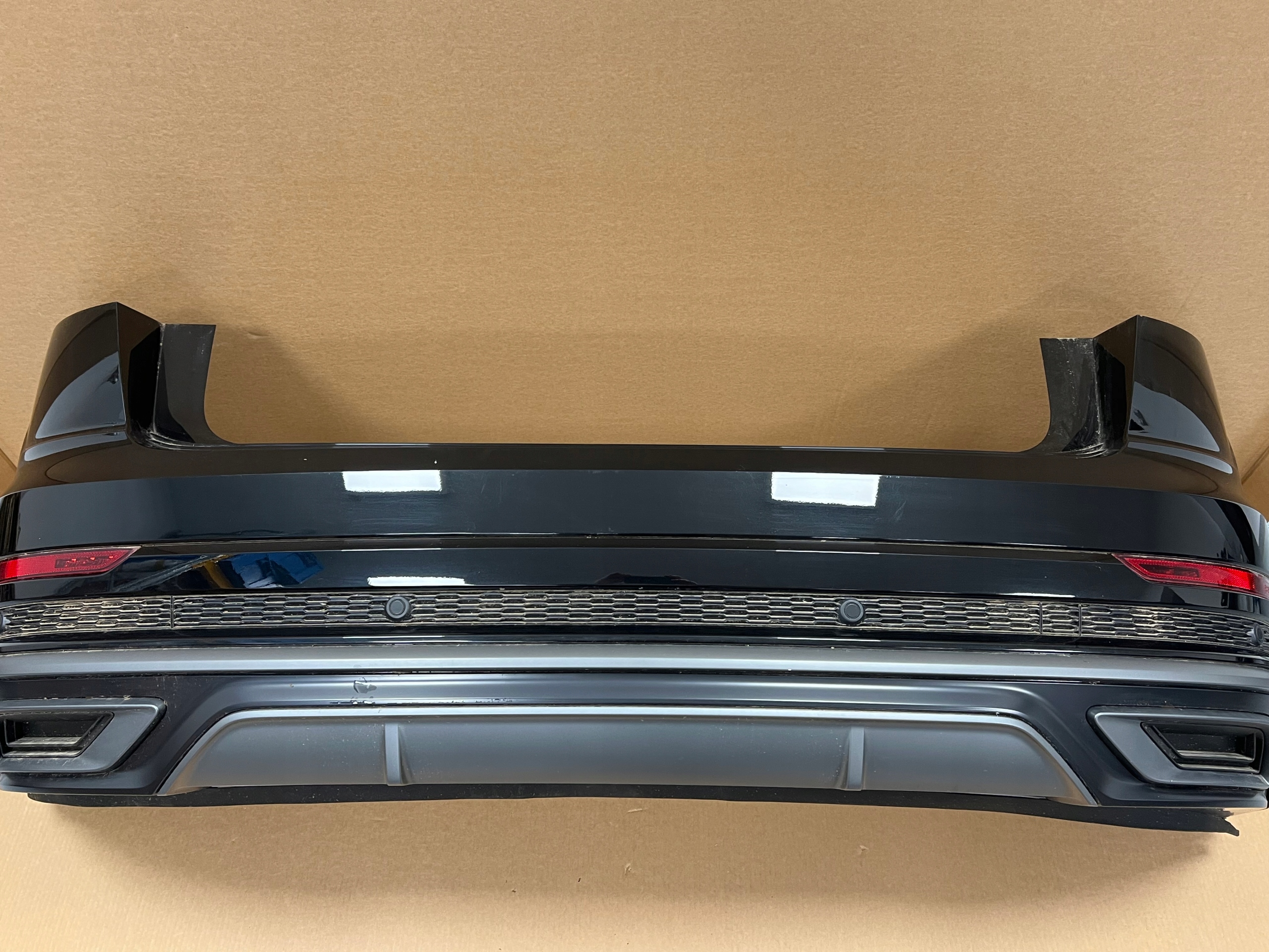 AUDI Q8 4M ZDERZAK TYŁ 6xPDC LY9T S-LINE Typ samochodu Samochody osobowe