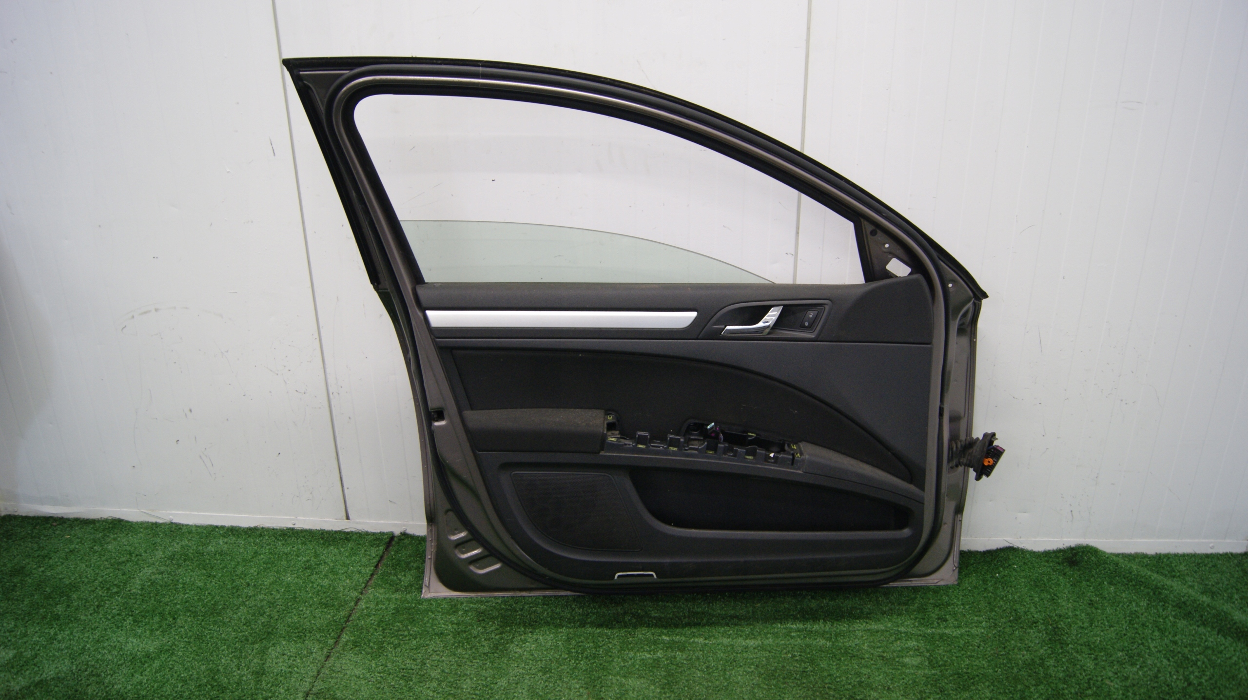 door left front LIFT SKODA SUPERB 2 2014