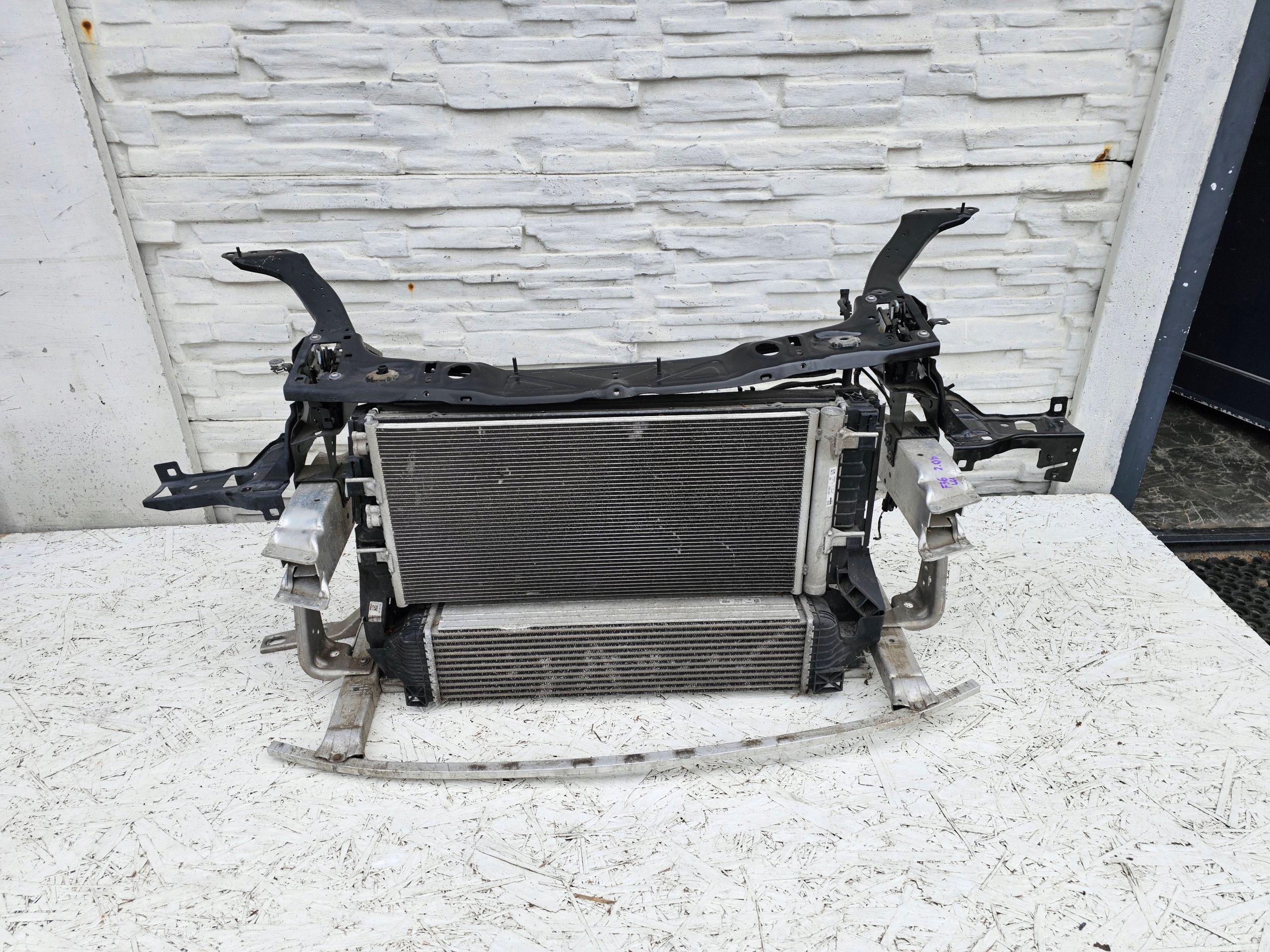 BMW 2 F45 F46 PAS PRZEDNI CHŁODNICE 2,0B 9271207