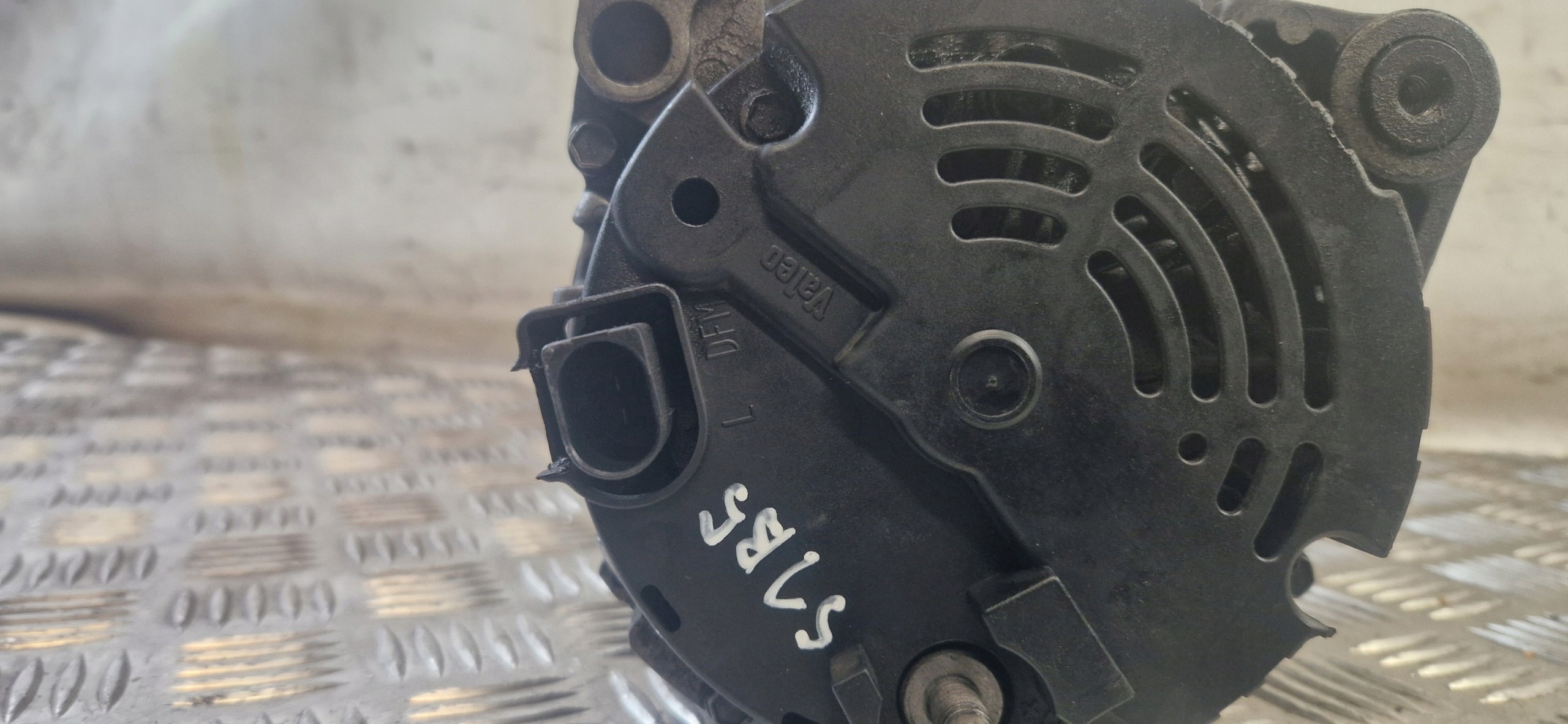 ALTERNATOR VOLKSWAGEN VW PASSAT B5 1.9TDI 028903031ax