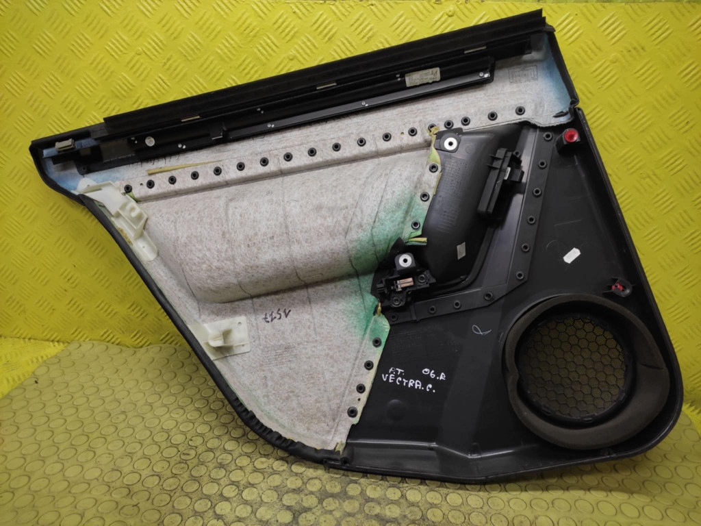 OPEL VECTRA C upholstery side door right rear part