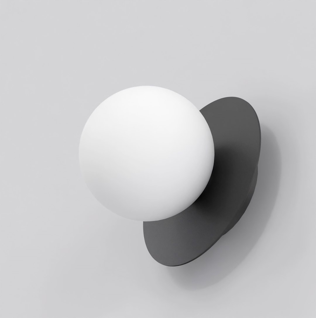 Designové nástěnné svítidlo Americana K1 v černo-matné barvě