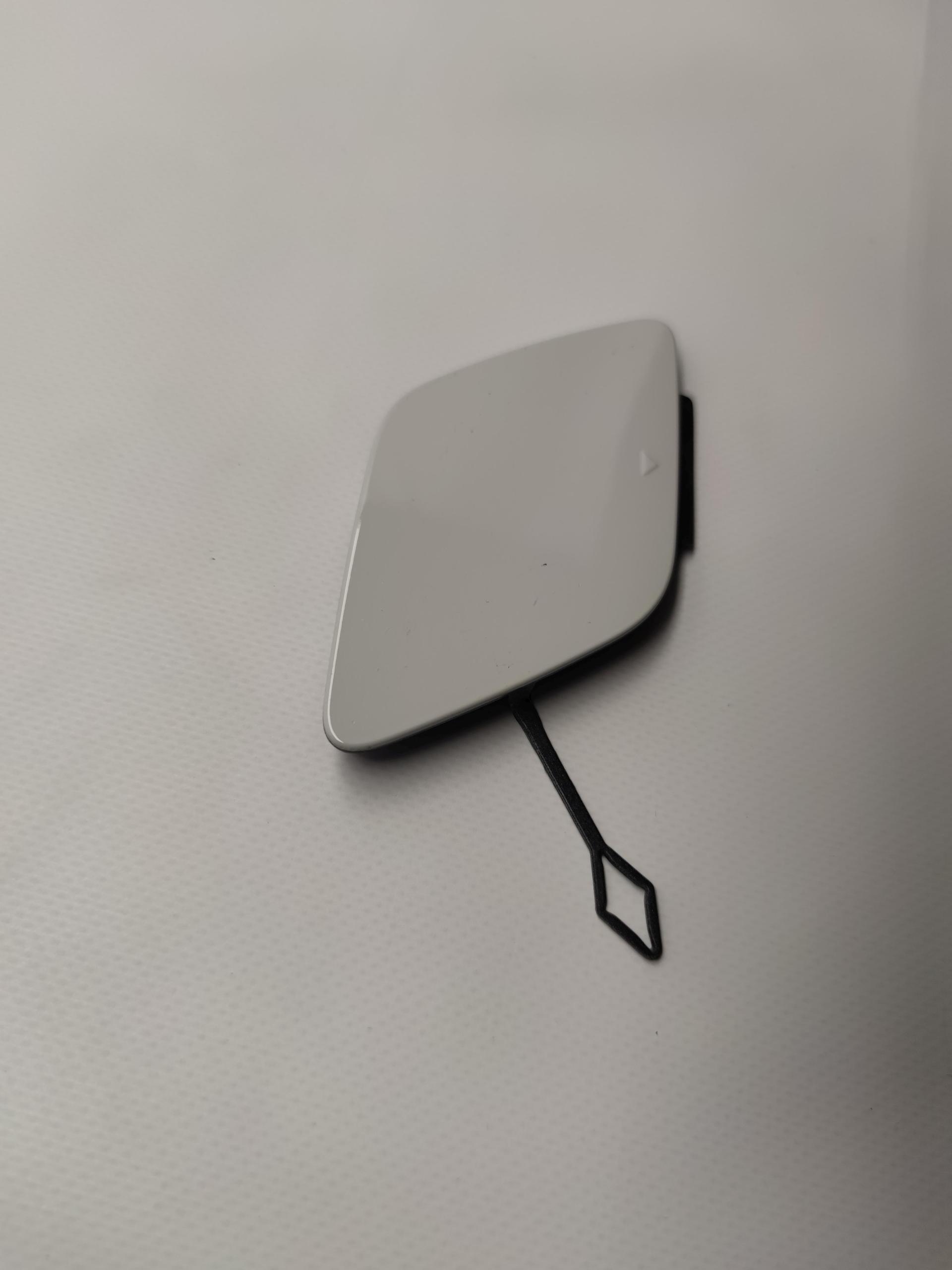 8098674 - Кришка гака бампера ПД BMW G30 G31 LIFT LCI