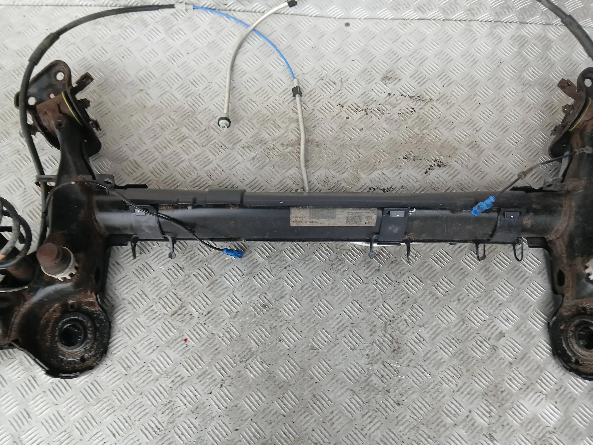 PEUGEOT 2008 I BELKA ZAWIESZENIA TYLNA TYŁ 13-19R Typ samochodu 4x4/SUV