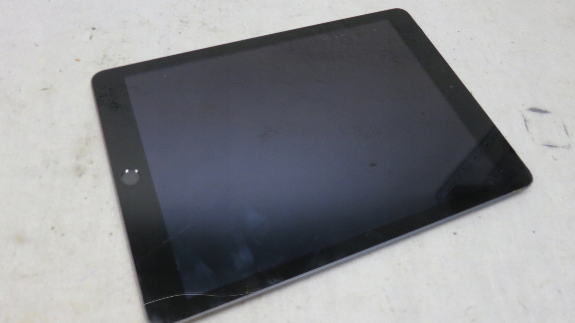 Tablet Apple iPad (5th Gen) 9,7