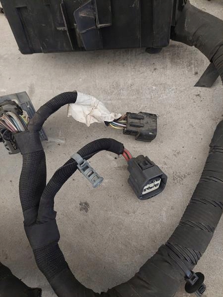 TRANSIT CUSTOM 2.0 TDCI INSTALACJA SKRZYNKA BEZPIECZNIKÓW Waga produktu z opakowaniem jednostkowym 10 kg