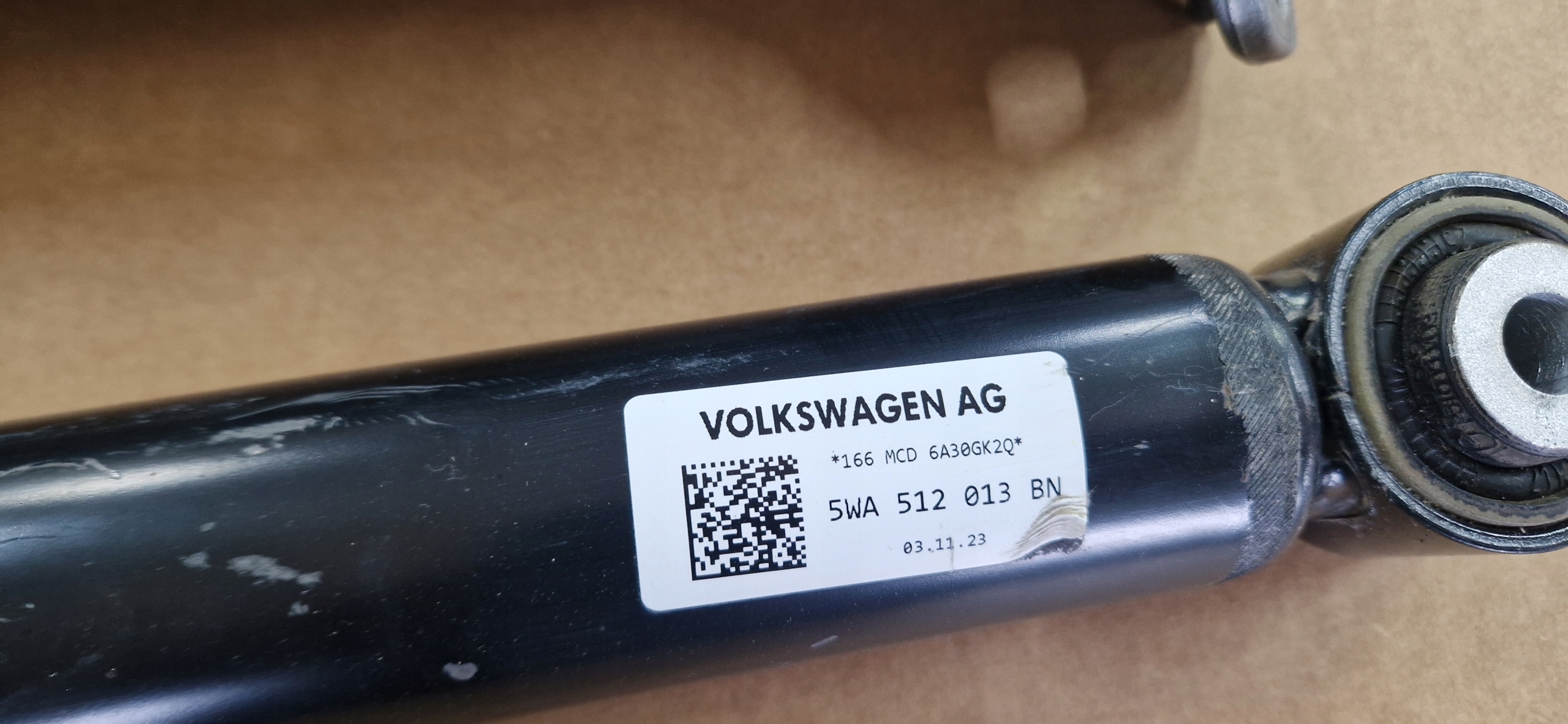 Stoßdämpfer heck 5WA512013BN VW AUDI ORYGNAL IDEAL