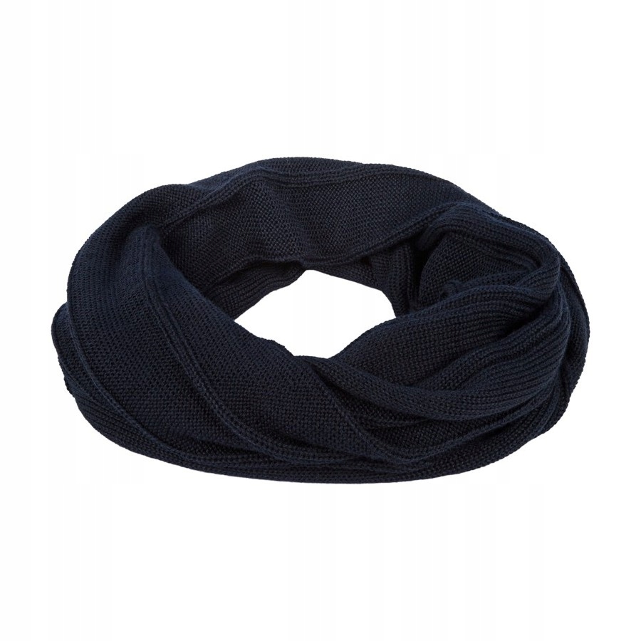 

Modny i stylowy włoski komin na zimę i jesień