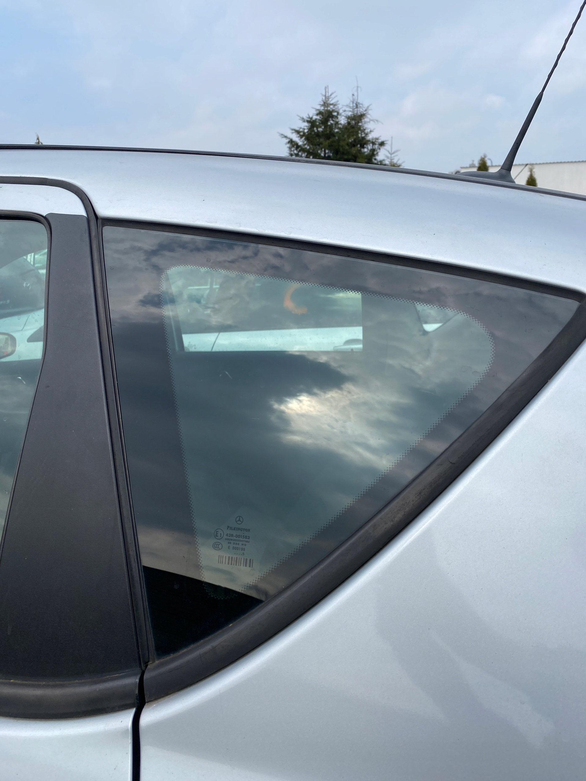 Mercedes A-KLASA W169 04-12 window bodywork side left without USZCZELKI