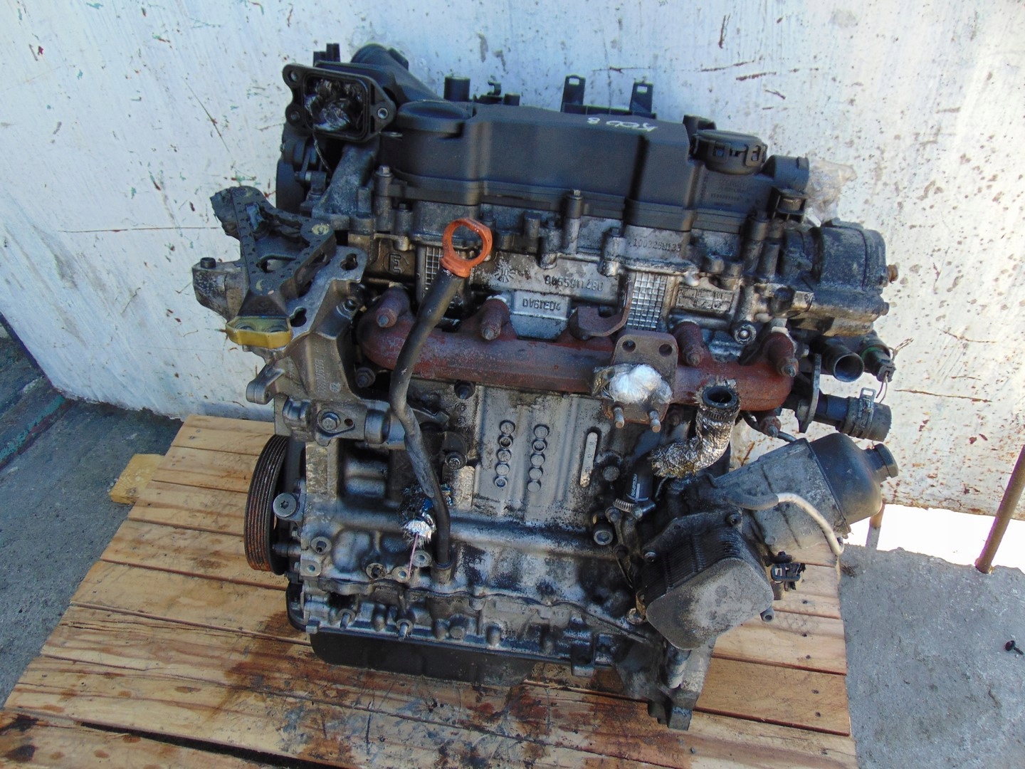 Двигатель peugeot 5008 и 1.6 16V 9H01 10JBBN