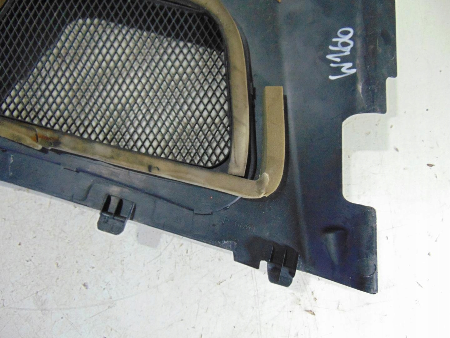 PODSZYBIE OSŁONA MERCEDES ML W166 A1668300113 Producent części Mercedes-Benz OE