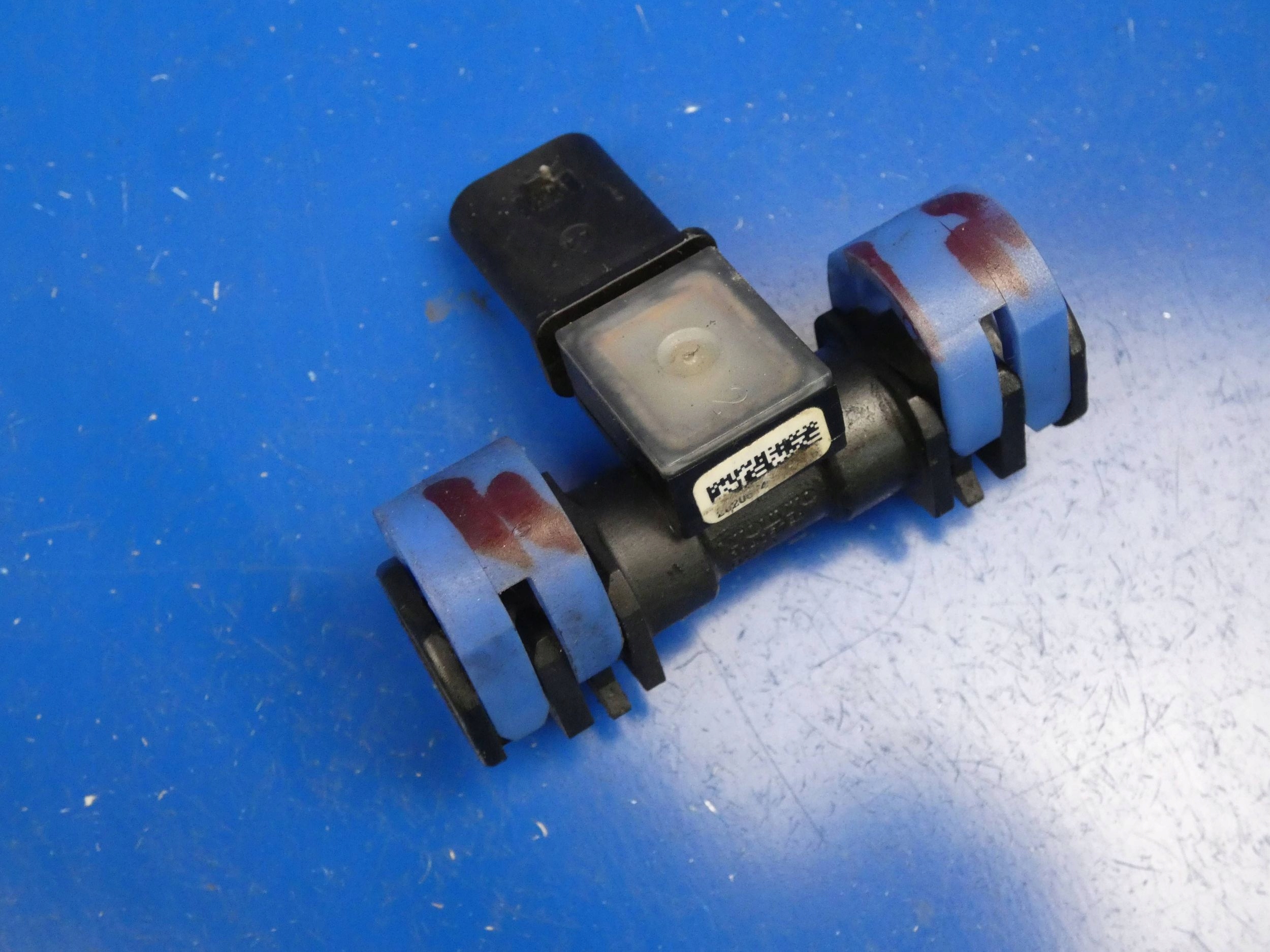 VOLVO V60 S60 II XC90 XC60 V90 S90 2.0 D4 VALVOLA carburante sensore