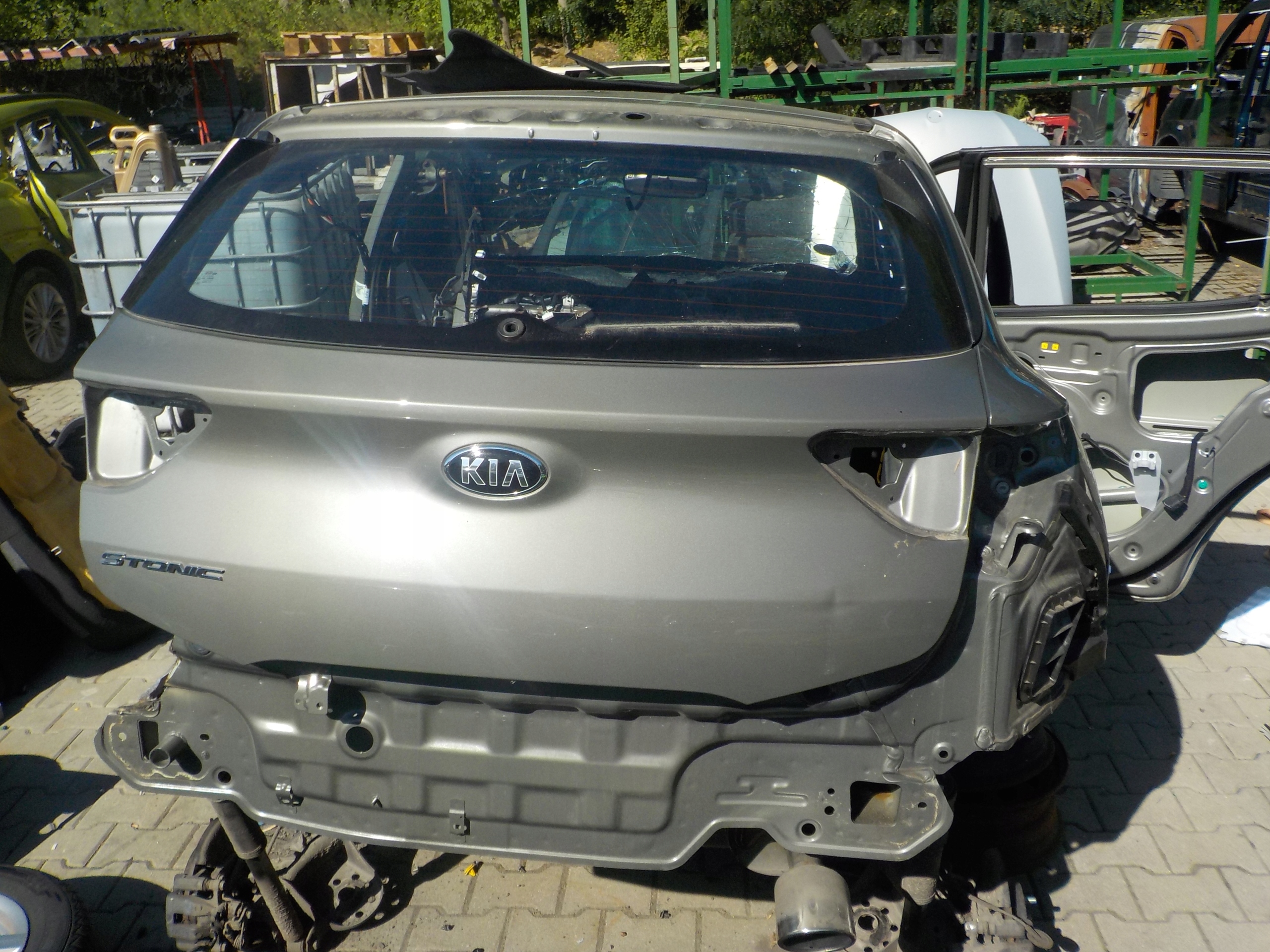 KIA STONIC 2017- KLAPA BAGAŻNIKA Z SZYBĄ TYŁ TYLNA Producent części Kia OE