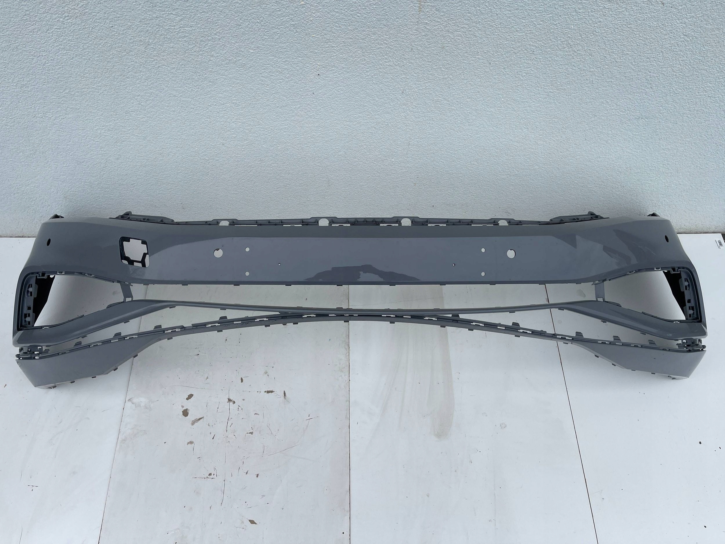 bumper front front Volkswagen PASSAT B8 3G LIFT 19- 4 X PDC