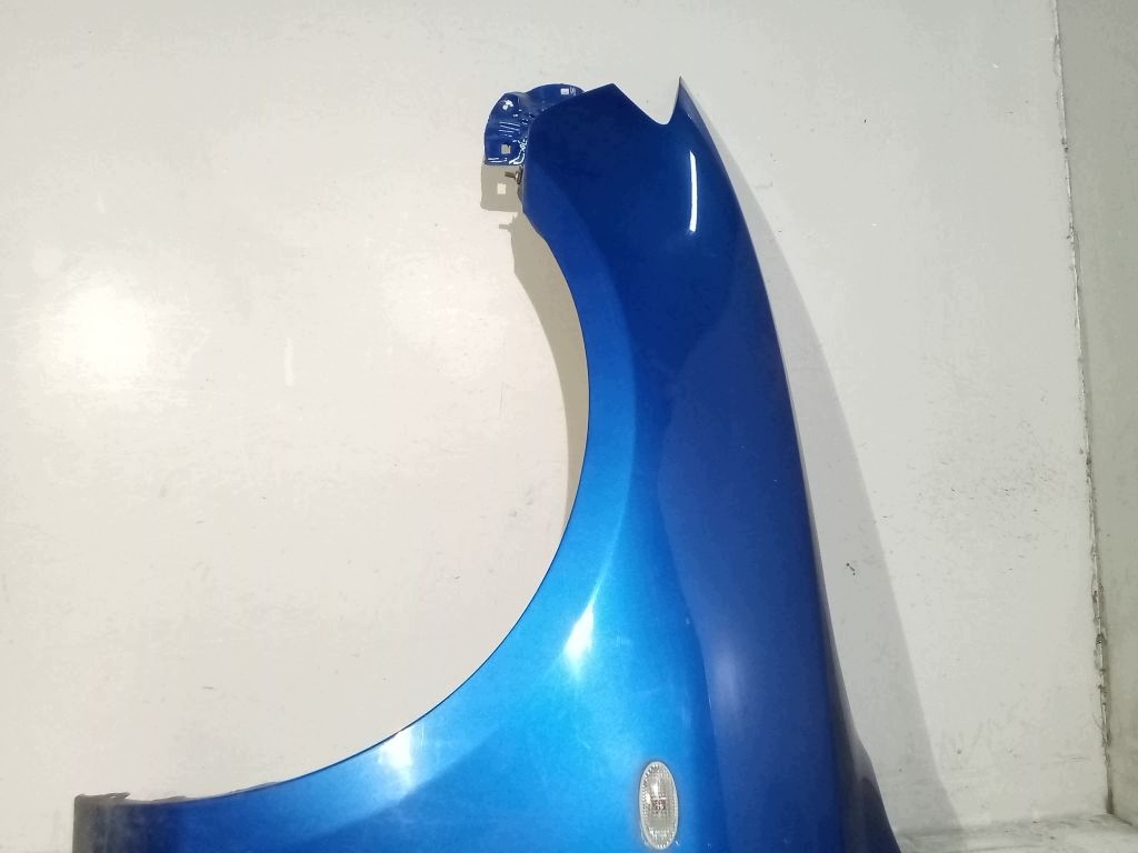 Mazda 3 BK sedan fender left left side