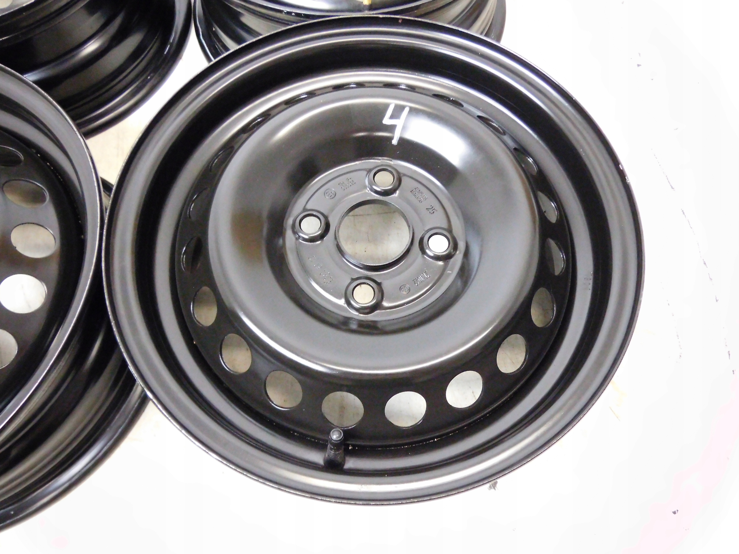 FELGI 14 HYUNDAI i10 I20 GETZ KIA RIO PICANTO ET47 Model BRAK