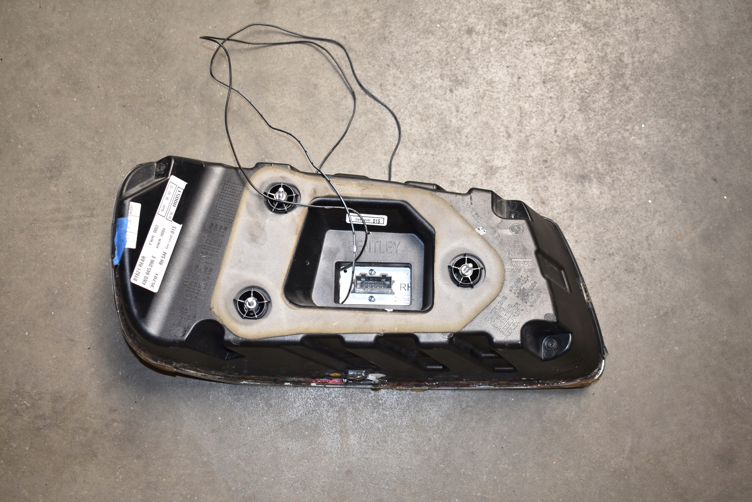 light rear part rear right BENTLEY FLYING SPUR 15r 4W 1