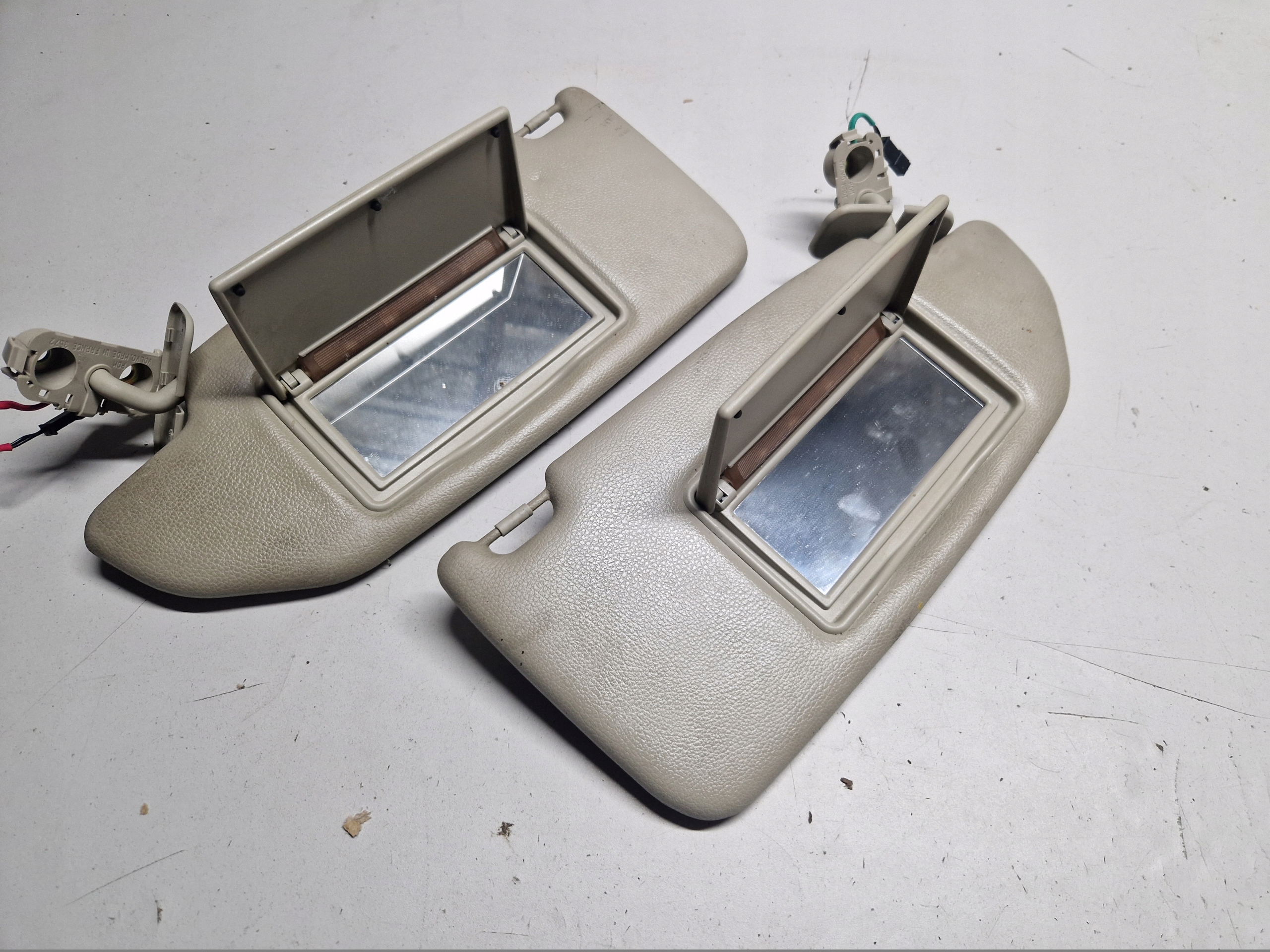 OSŁONA PRZECIWSŁONECZNA SŁONECZKO VOLVO V70 II 2 KOMPLET