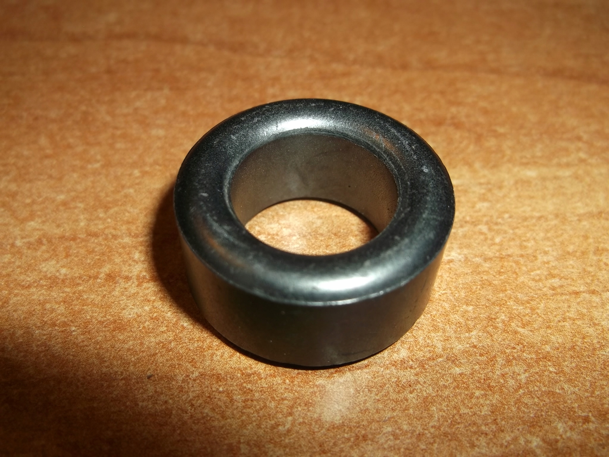 FILTR FERRYT PIERŚCIENIOWY 25 x 14 x 11 pierścień