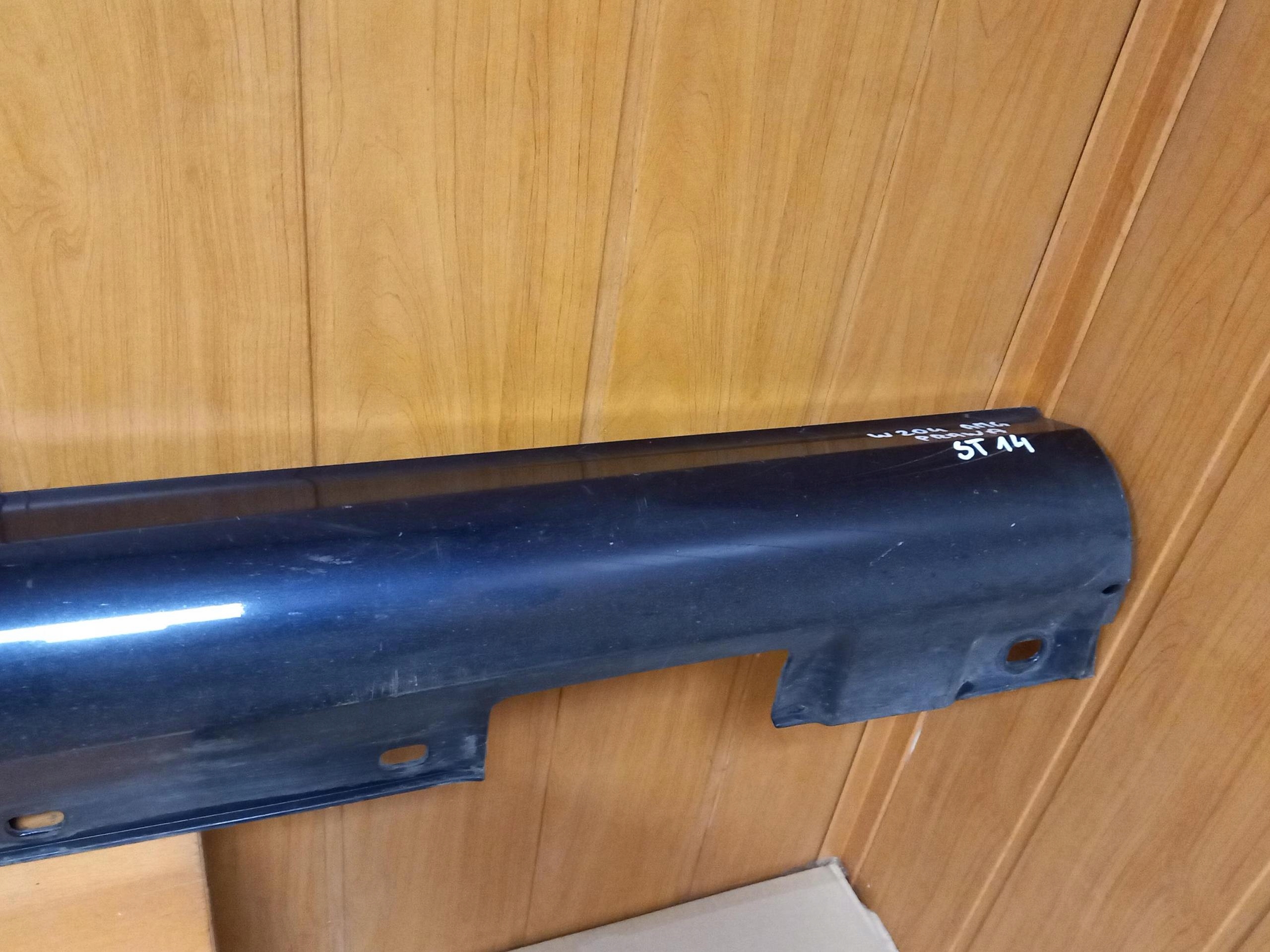 moulding threshold right AMG MERCEDES C-class W204 sedan A2046981454