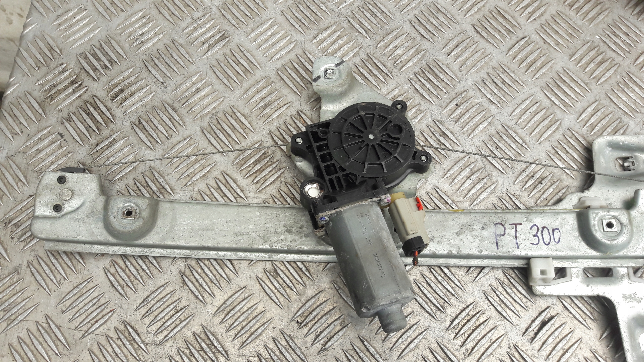 CHRYSLER 300C window regulator right rear part 992734-101
