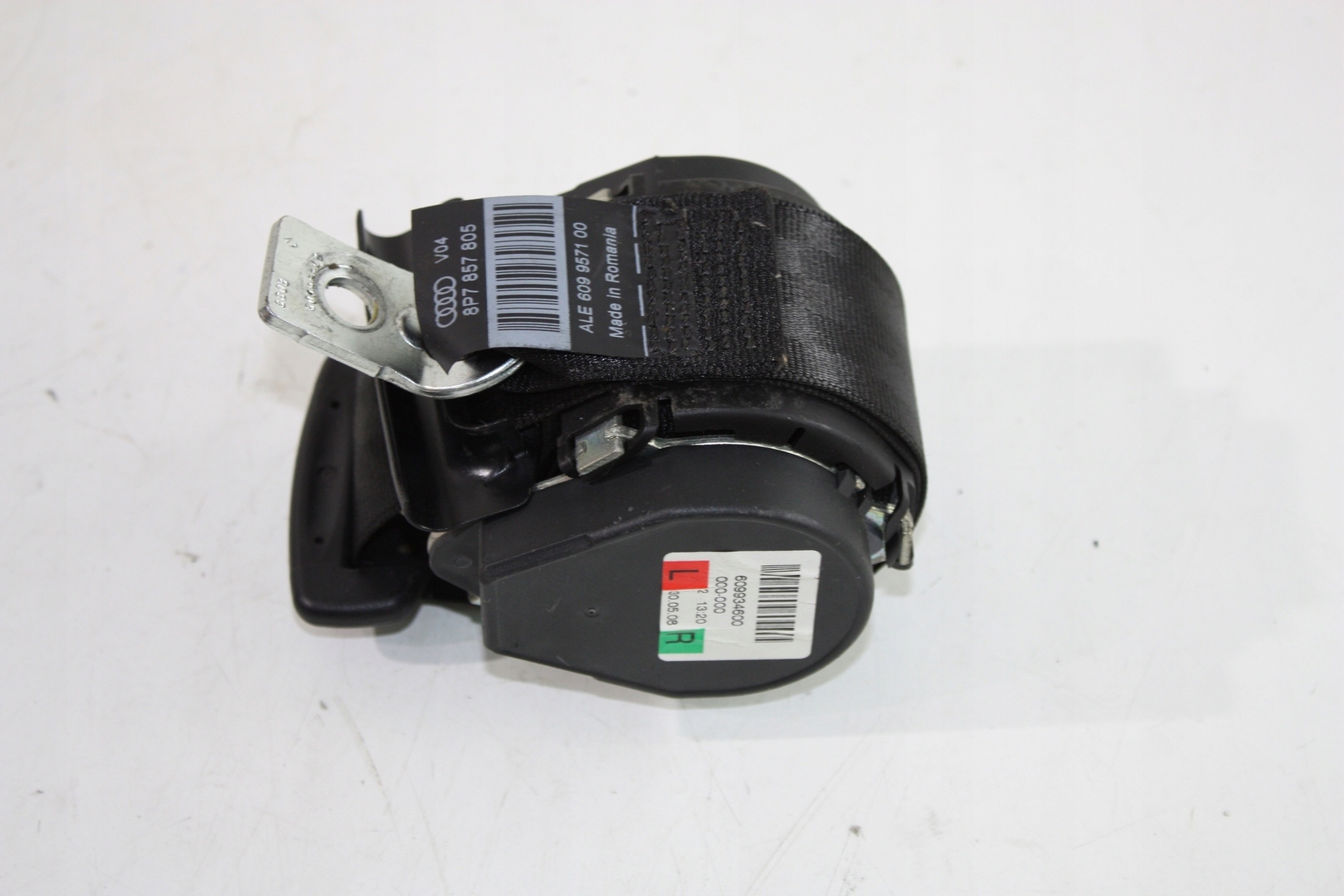 ремень безопасности задний Audi A3 8P кабриолет