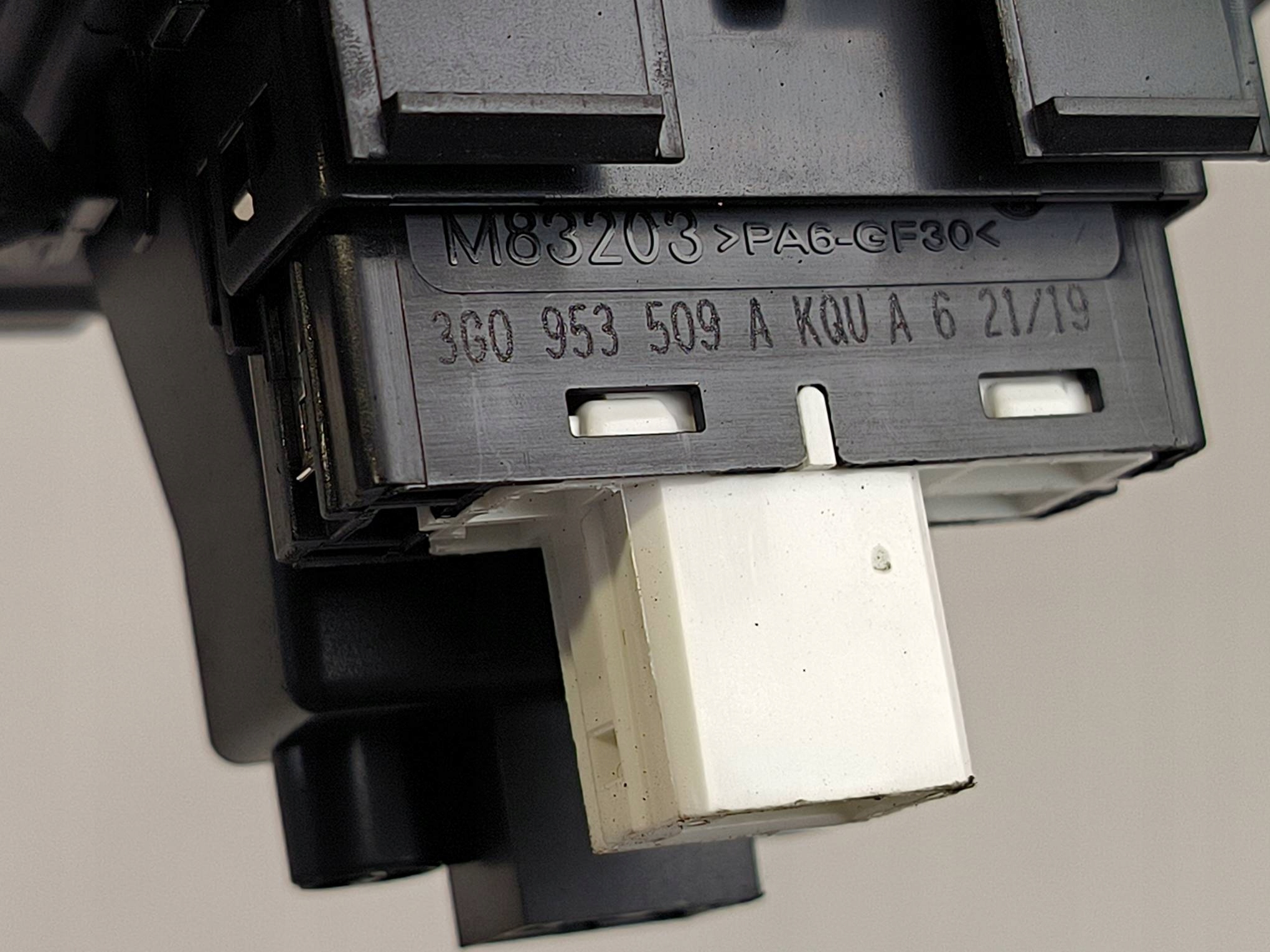 button 3G0953509A VOLKSWAGEN PASSAT B8 LIFT