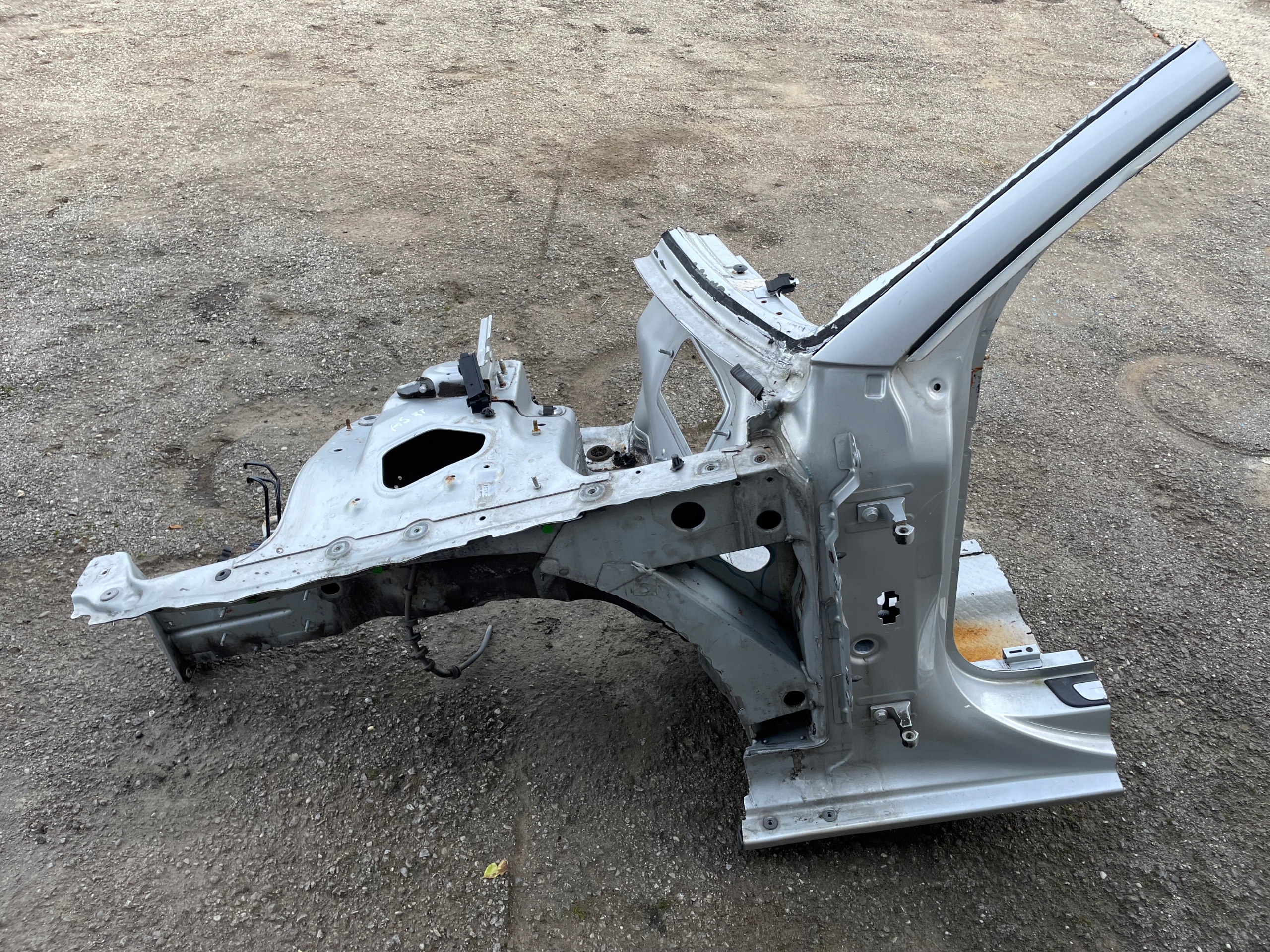 ЛОНЖЕРОН ЧЕТВЕРТЬ ЛЕВЫЙ ПЕРЕД AUDI A5t КУПЕd 07-16