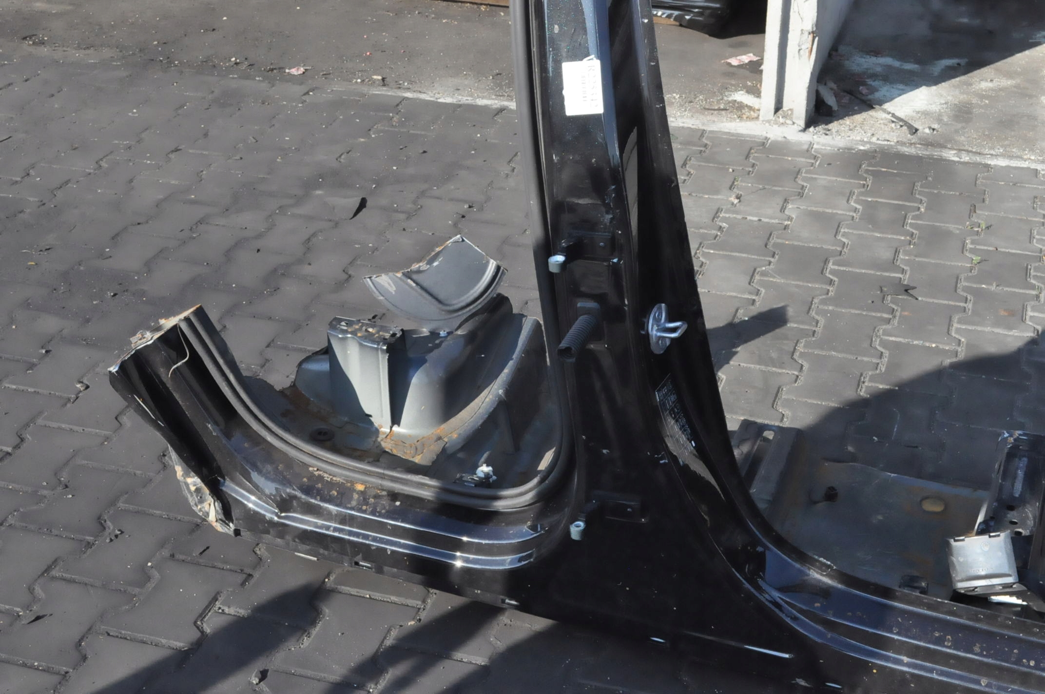 VOLVO XC60 II SŁUPEK PRÓG PRAWY Typ samochodu Samochody osobowe