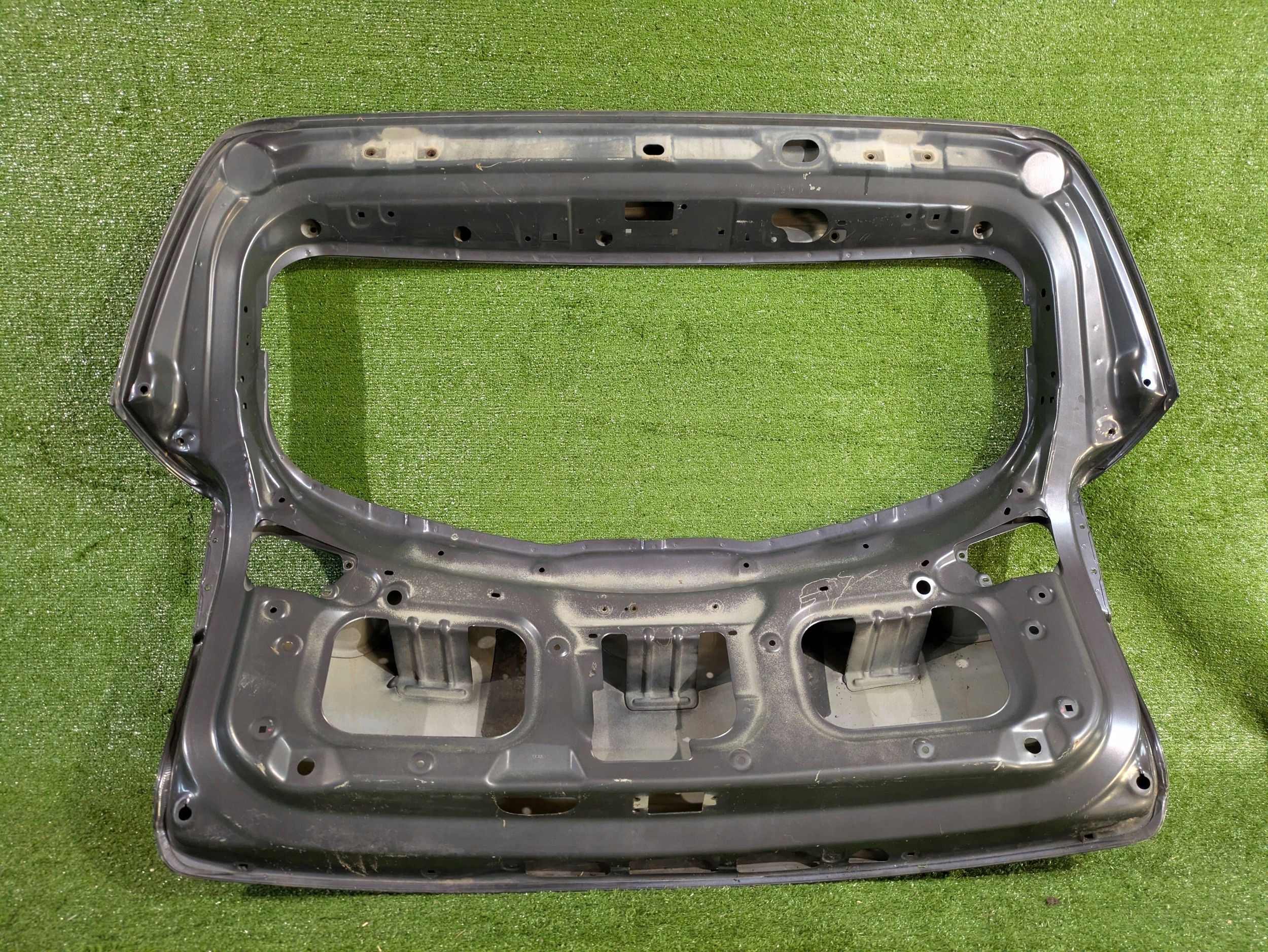 boot doors rear part boot KIA SPORTAGE III NR.81
