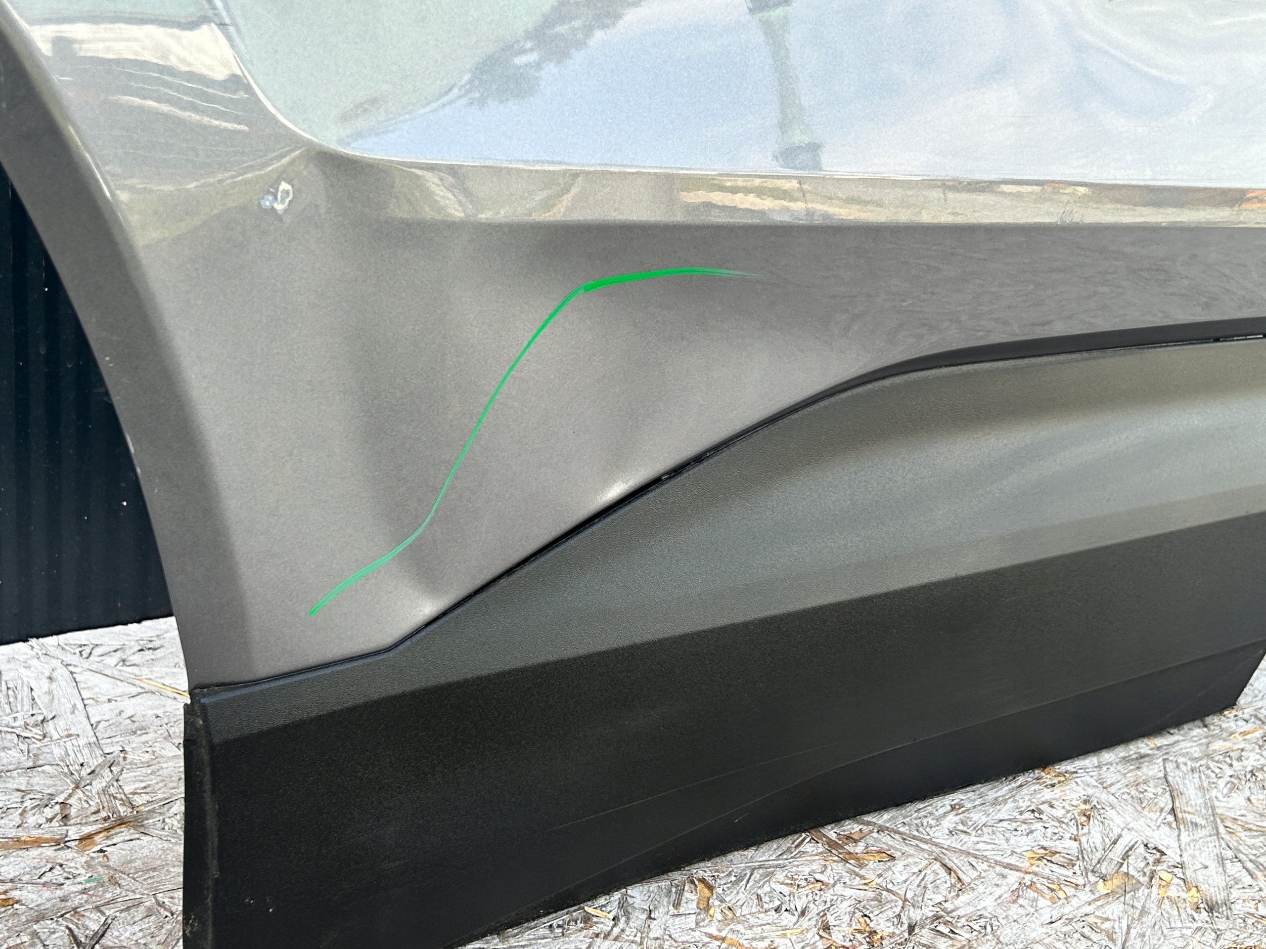 door right rear part rear. AUDI Q4 E-TRON