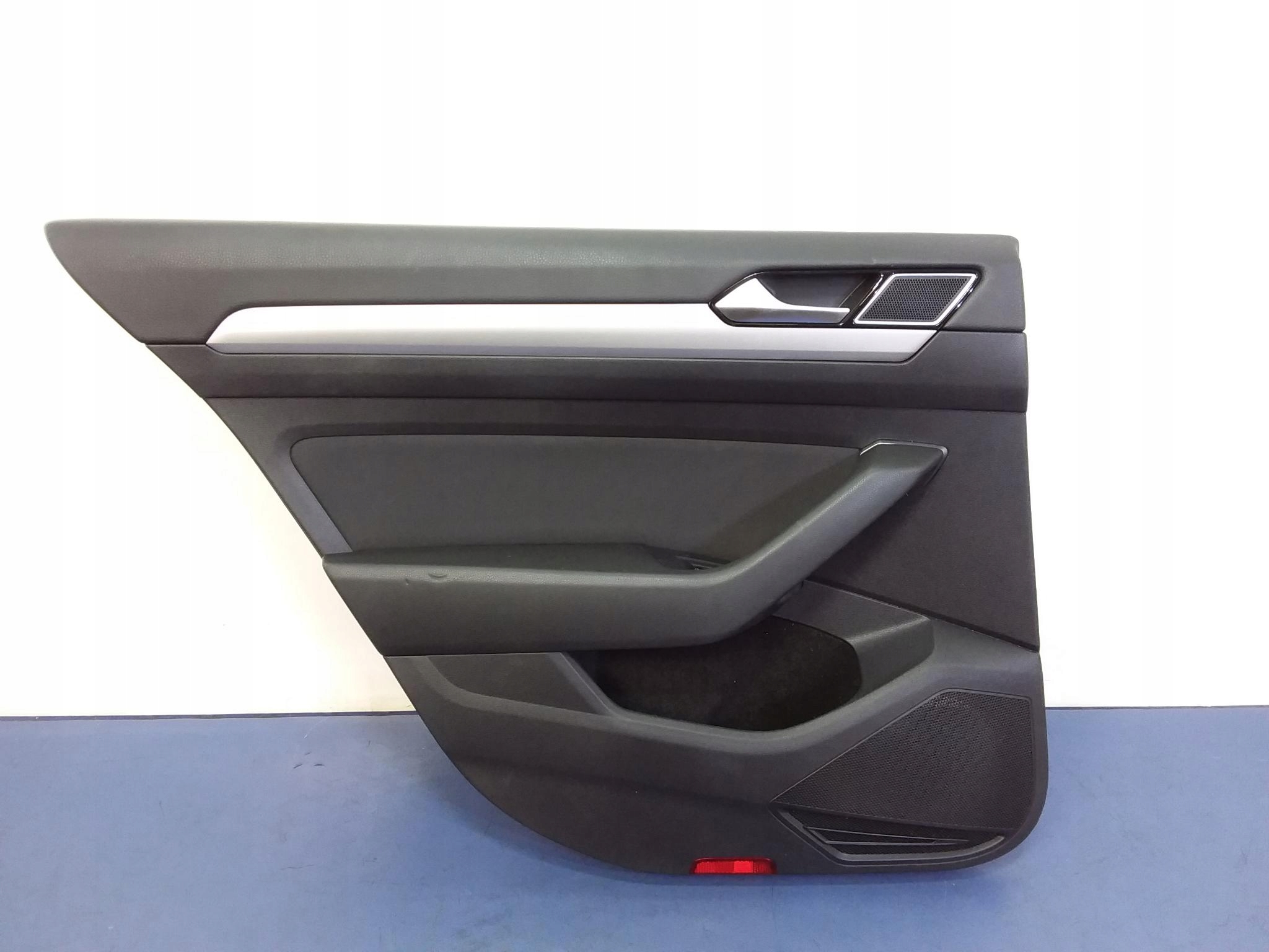 VW PASSAT B8 Універсал оббивка бекон Двері задня ліва