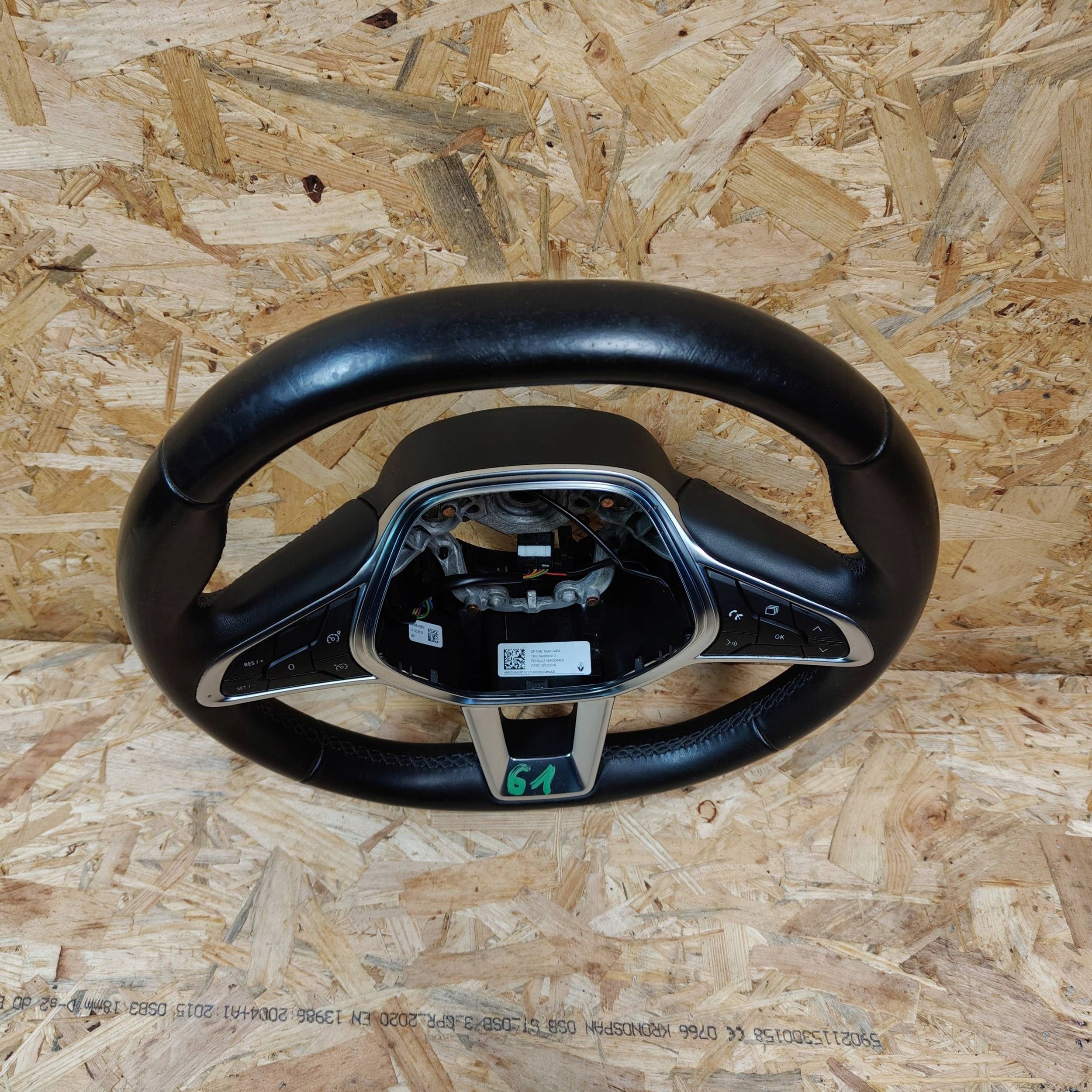lenkrad Renault Clio V 484000642R