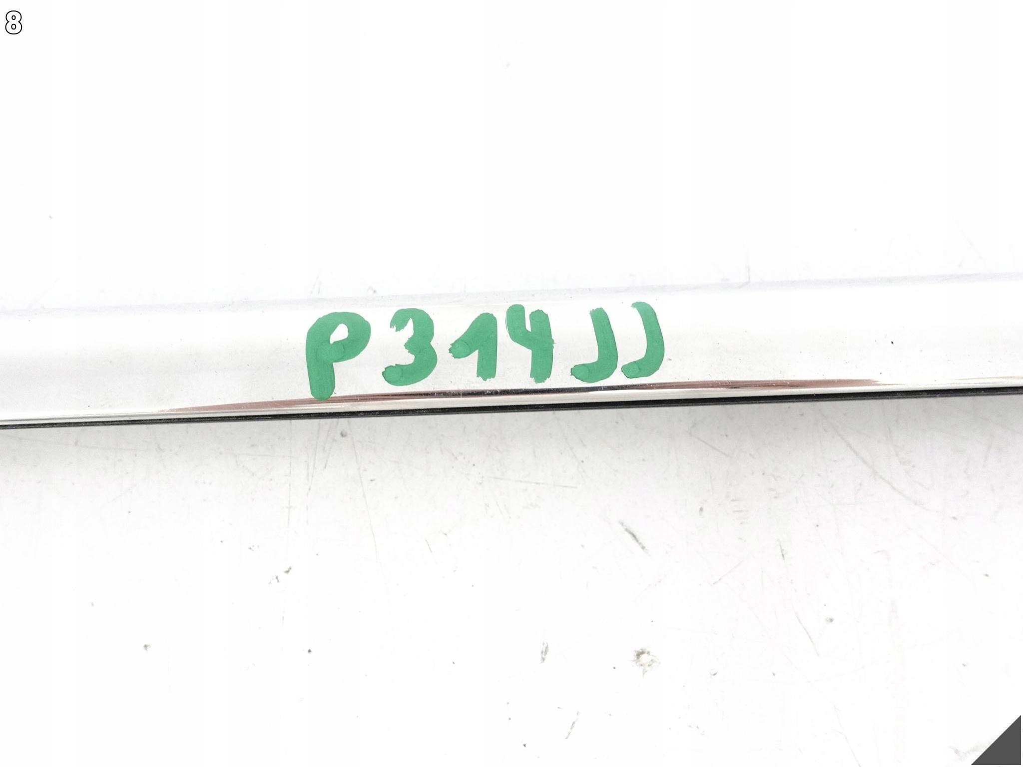 BENTLEY CONTINENTAL FLYING SPUR 3W5 06-12 moulding dust front right