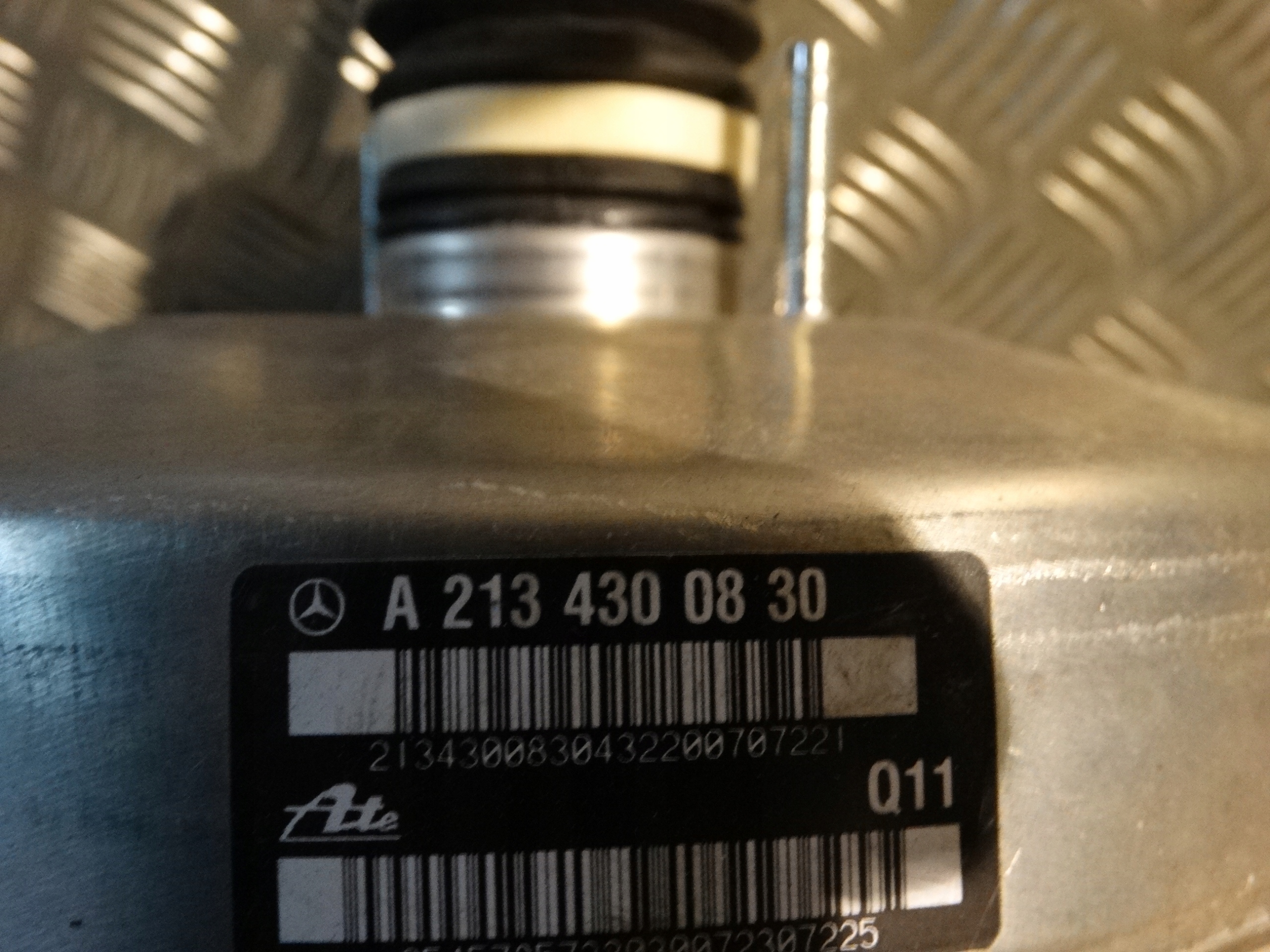 IDEALNE servo Servofreno MERCEDES W253 W257 1 9