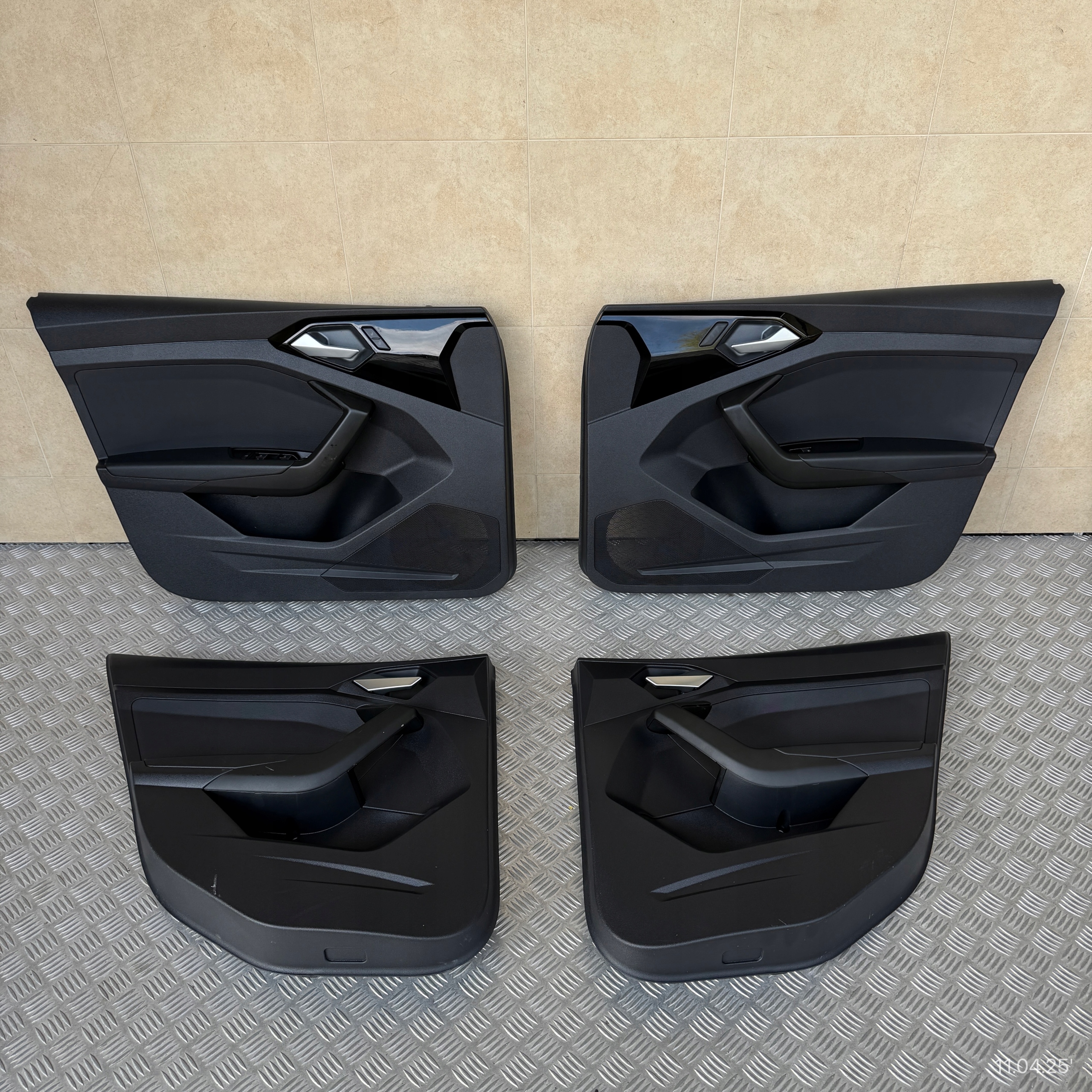 Sitze Halbleder verkleidung Sitz Armlehne AUDI A1 82A S-LINE 2022 ROK
