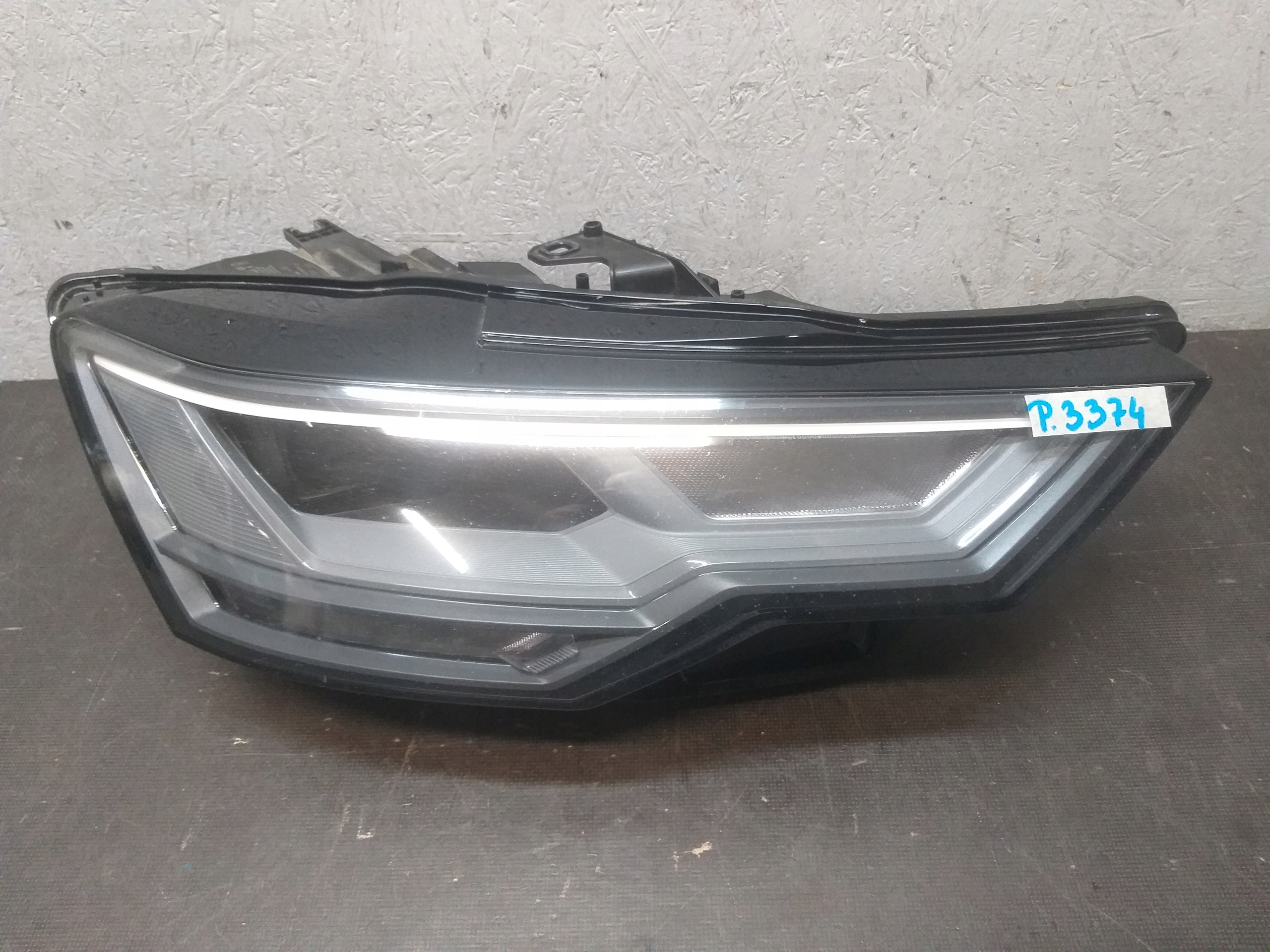 LIGHT LIGHTS FRONT RIGHT LEFT AUDI A6 C8 FULL LED 4K0941034 4K0941033