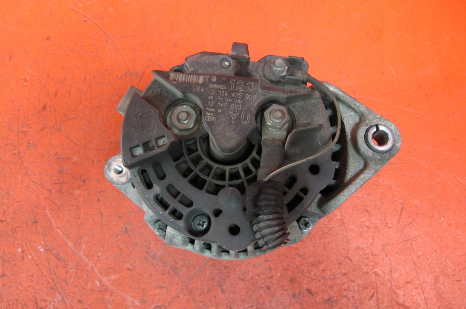 OPEL VECTRA C GTS Z02 SIGNUM 1.8 16V Z18XE ASTRA II ZAFIRA A ALTERNATOR Producent części Bosch