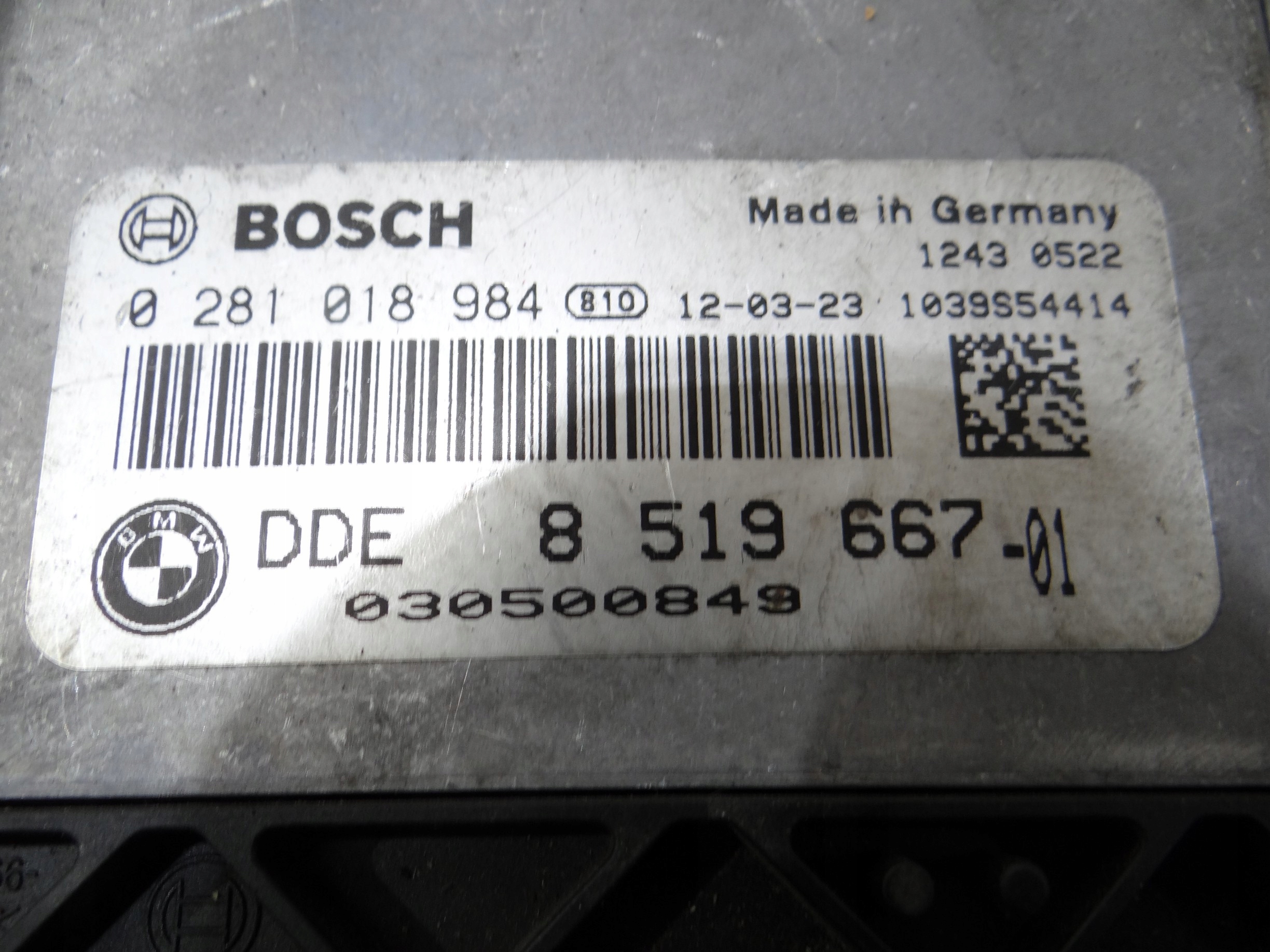 control unit computer of the engine BMW E90 E91 OE 8519667