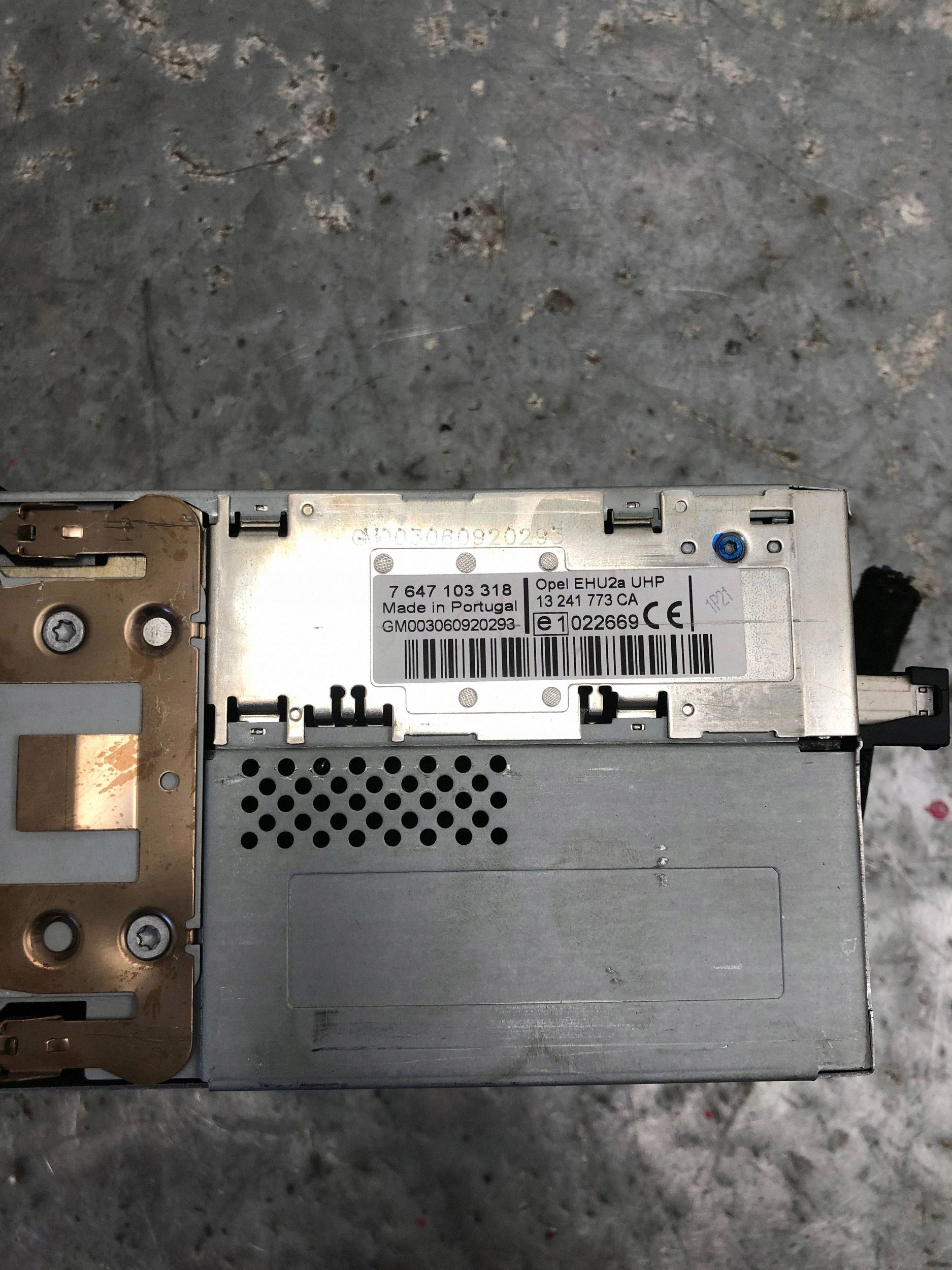 RADIO CD OPEL ASTRA H CABRIO 13241773