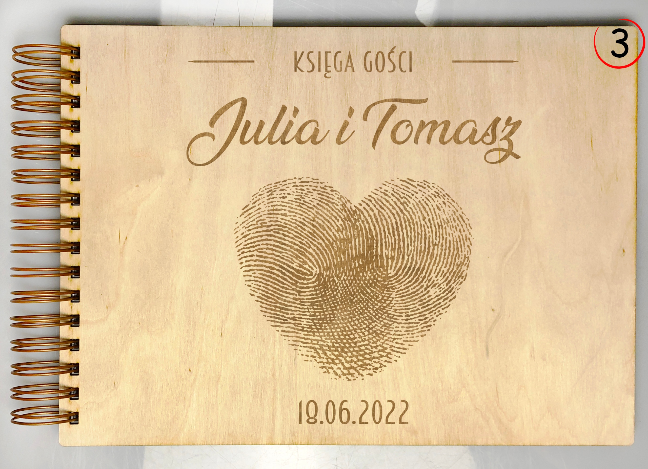 DREWNIANA KSIĘGA GOŚCI NA WESELE ŚLUB Z PERSONALIZOWANYM GRAWEREM PAMIĄTKA Kolor stron białe