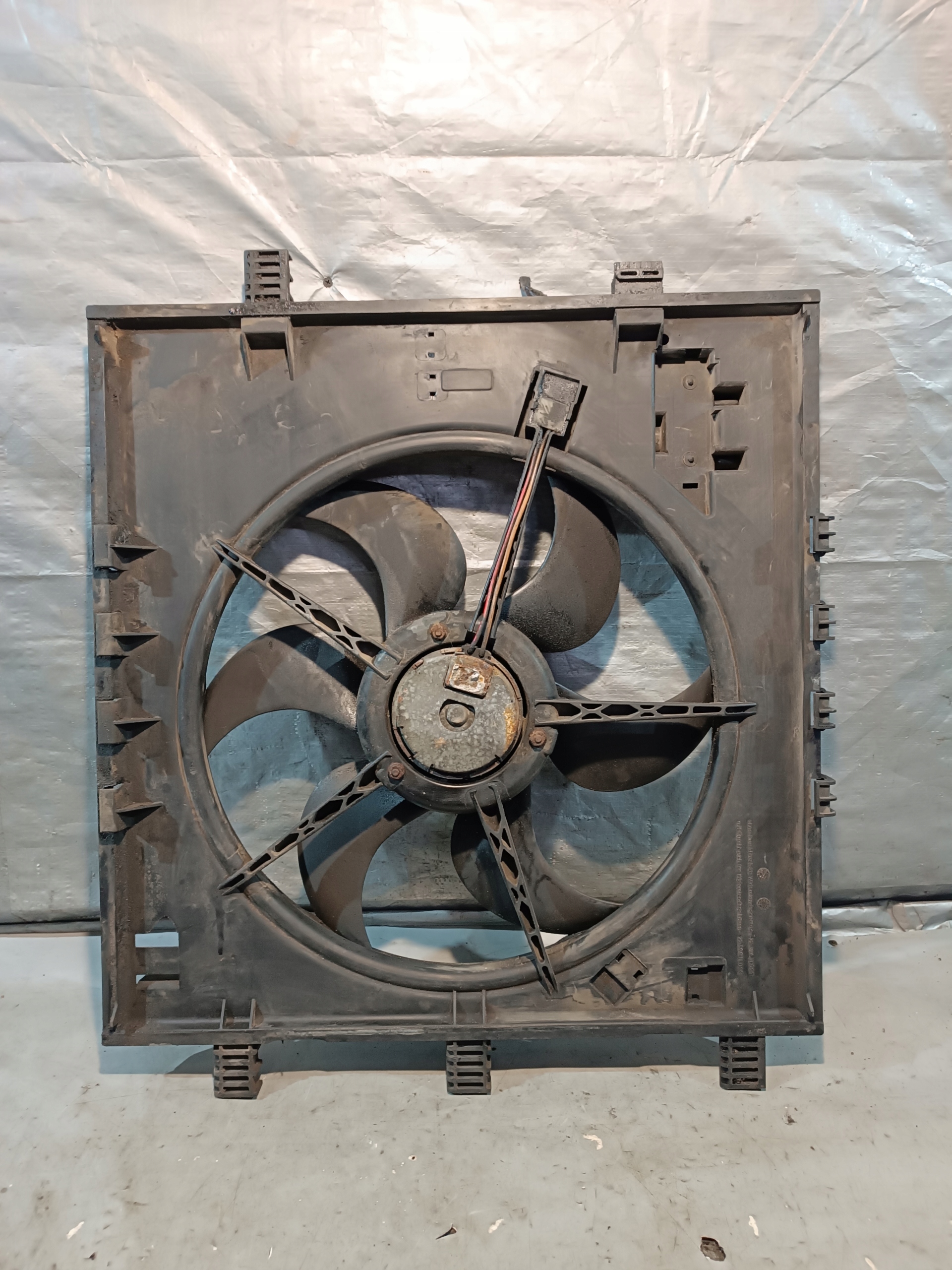 ventilátor chladiče MERCEDES VITO D108 1998r
