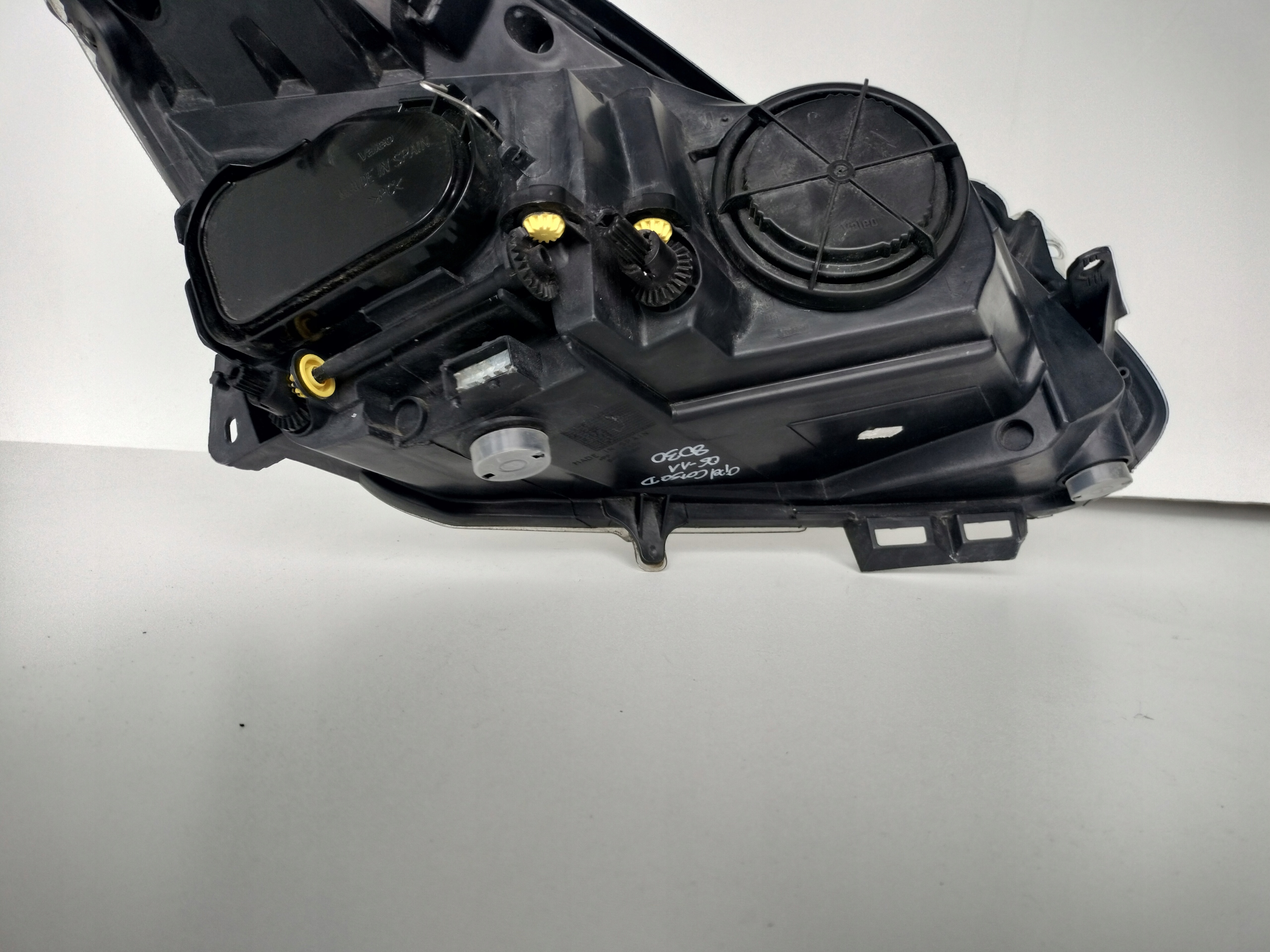 light left REFLEKTOR OPEL CORSA D 06-11 CIEMNA