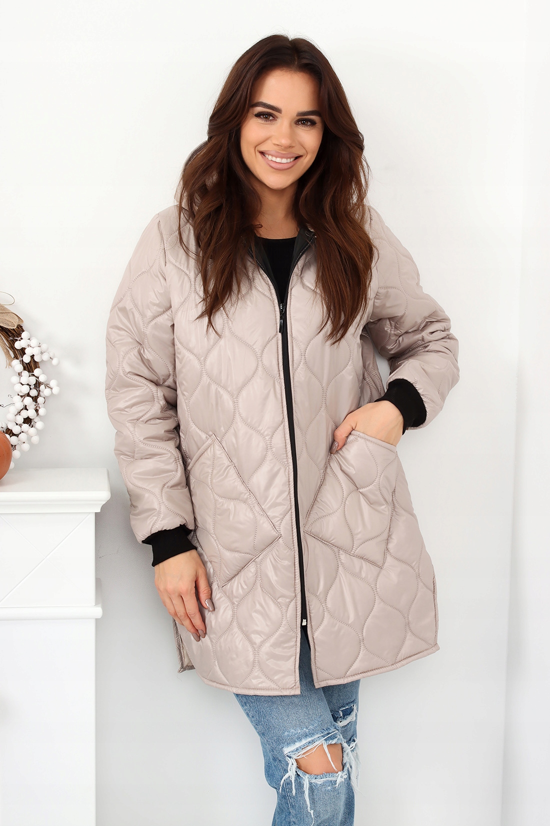 KURTKA DAMSKA PIKOWANA Z KAPTUREM DŁUGA WIOSENNA JESIENNA KOL 48 4XL 2469 Rozmiar 48