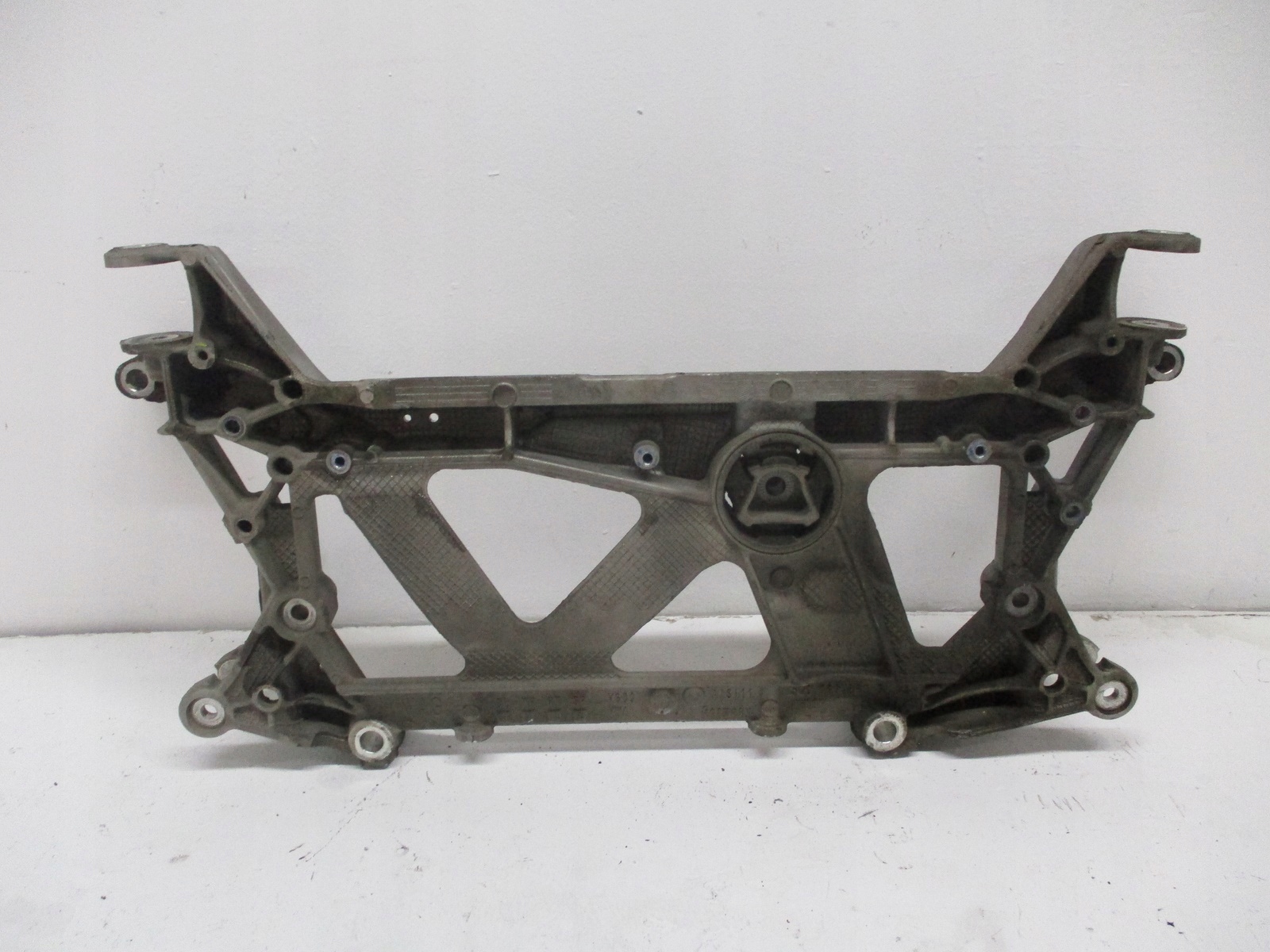 axle beam subframe axle beam front AUDI A3 8V0 2,0D 17R